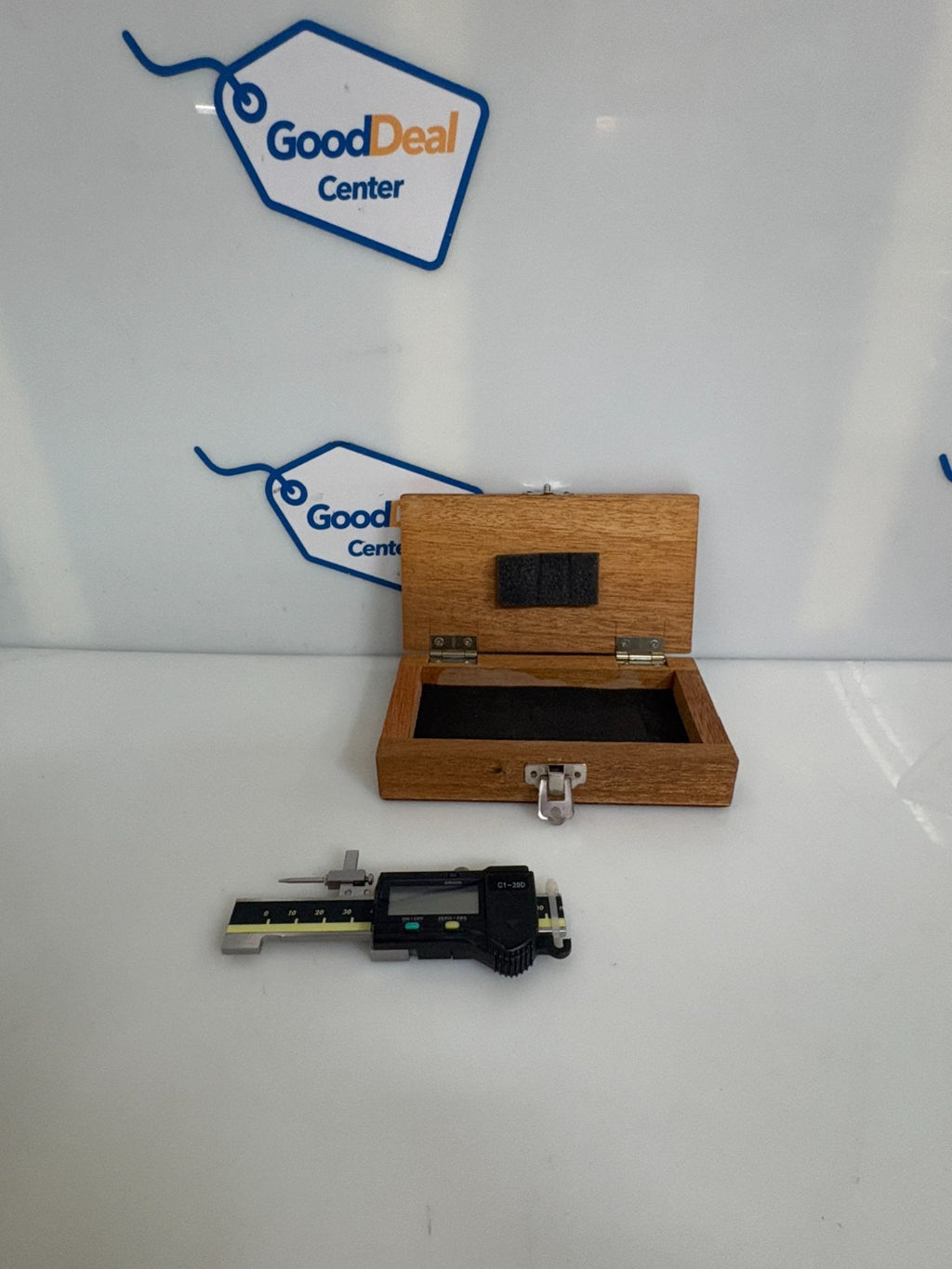 MITUTOYO CORP 500-150-20 DIGITAL MODEL CD-10CK W/SWAN C1-200 IN WOOD CASE0