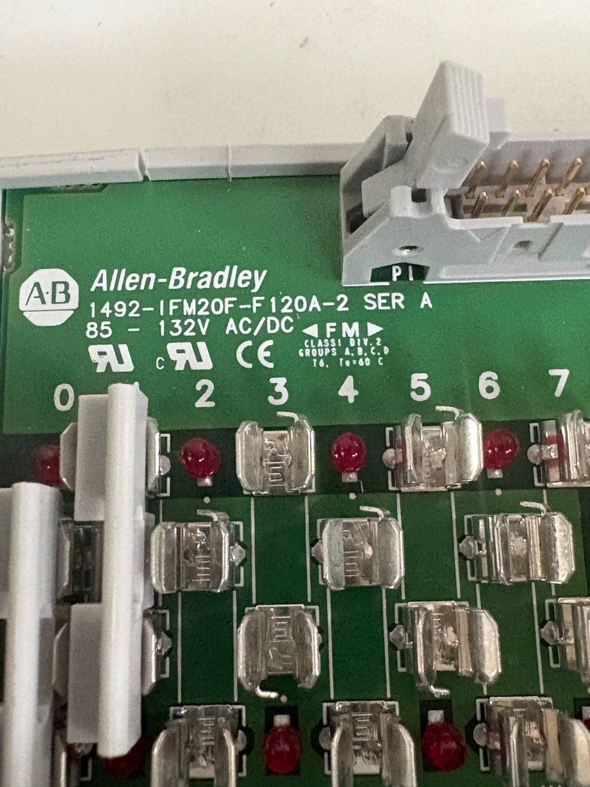 ALLEN BRADLEY FUSIBLE ANALOG INTERFACE MODULE 1492-IMF20F-F120A-22