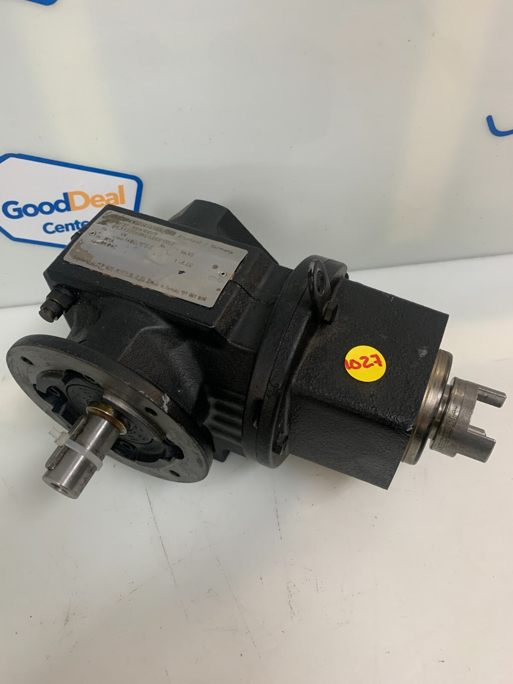 SEW-EURODRIVE SF37 AQA100/3 Gearmotor