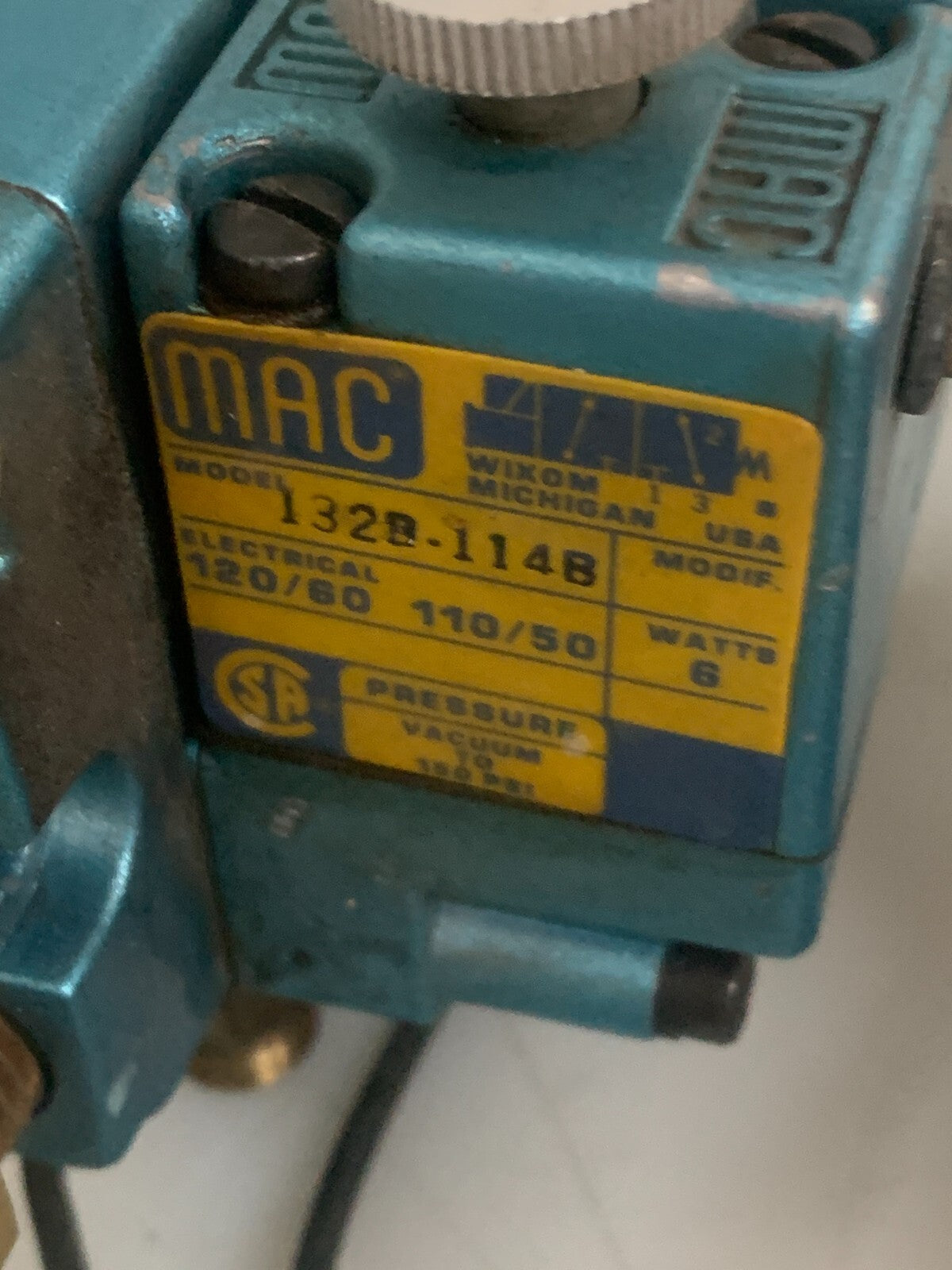 MAC 132B - 614 B MANIFOLD 7 VALVES UNIT3
