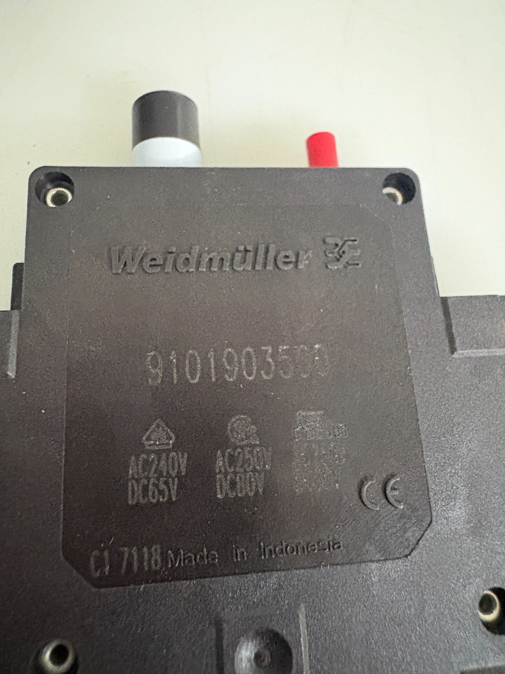 LOT OF 4 WEIDMULLER 10 AMP CIRCUIT BREAKER 91019035002