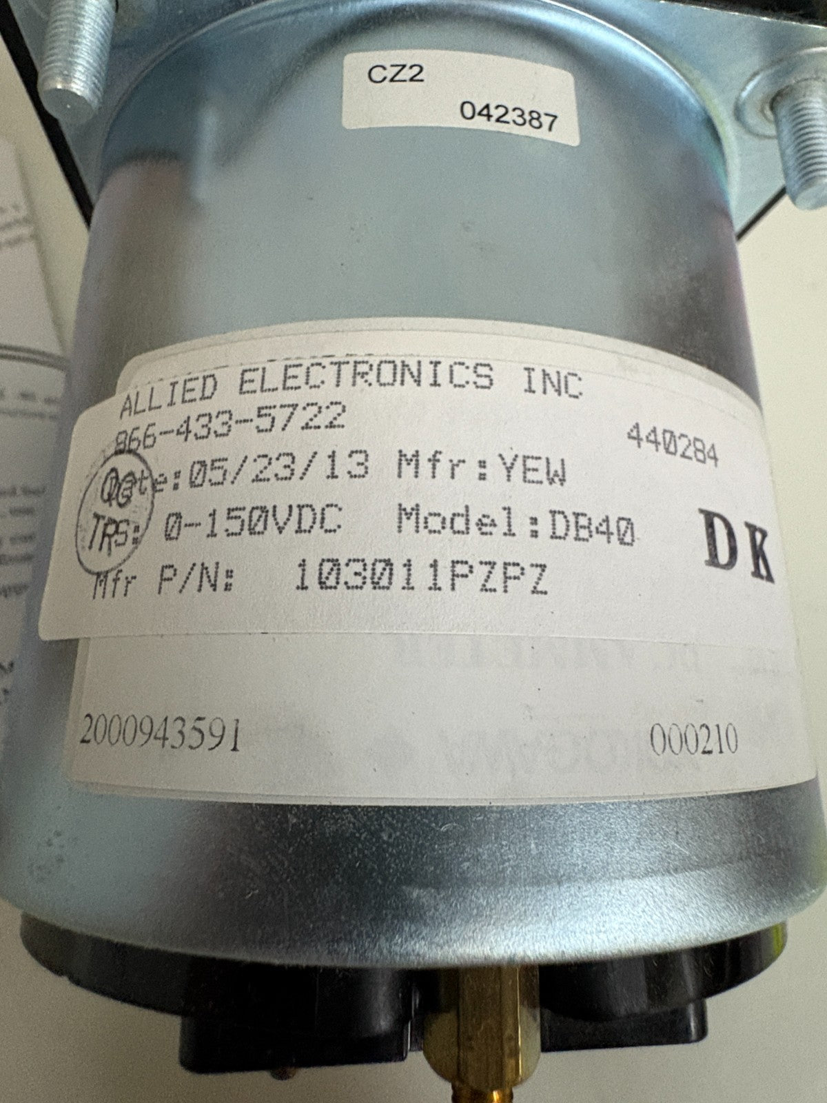 YOKO GAWA ALLIED ELECTRONICS 0-150 DC VOLTS METER DB40 103011PZPZ