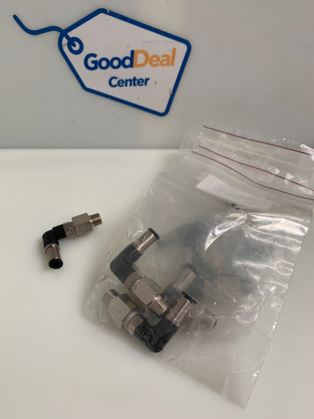 HP  Elbow Pneumatic Fitting  CC906-60682  (Lot of 9)