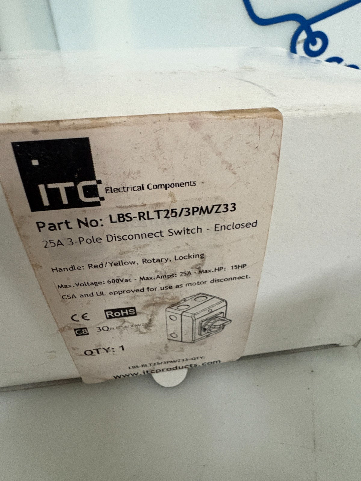 LOT OF 2 ITC DISCONNECT SWITCH 3 POLE 32A RED/YELLOW LBS-RL032/3PM-D1/Z33 GB3
