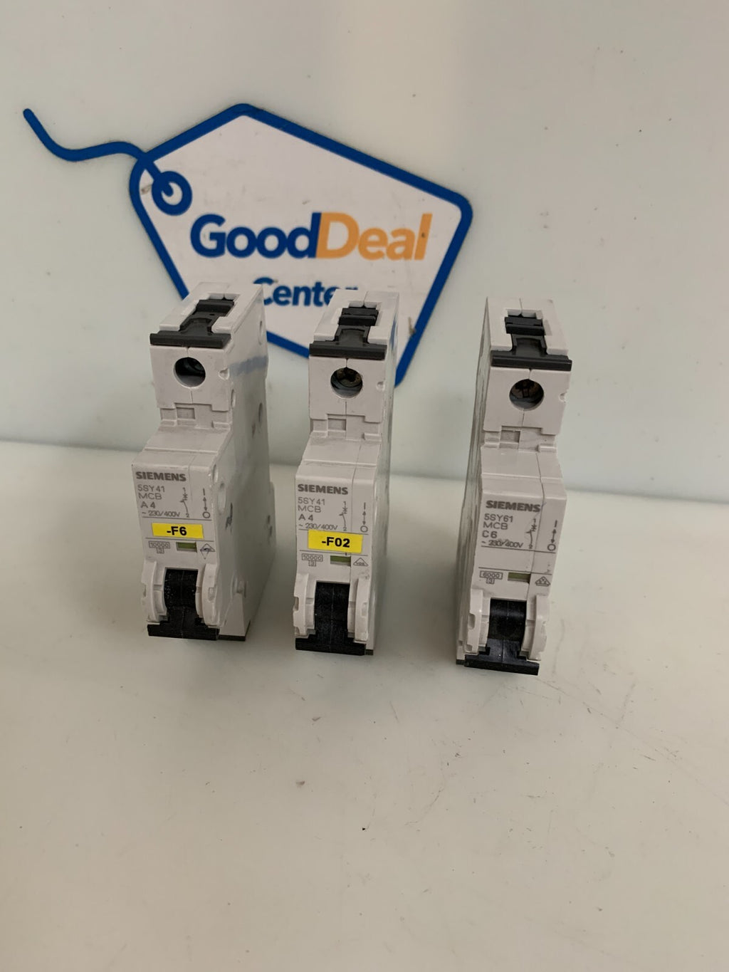SIEMENS CIRCUIT BREAKER 2X5SY41MCBA4 1X5SY61MCBC6  MIX LOT OF 3