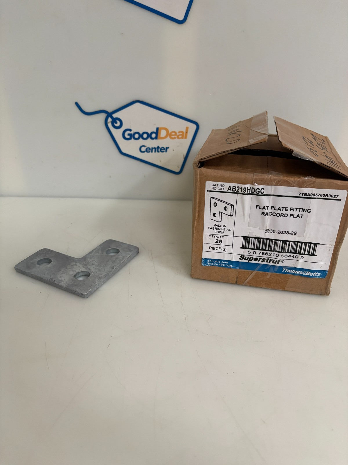 THOMAS & BETTS SUPERSTRUT FLAT PLATE FITTING AB219HDGC 25 PER BOX0