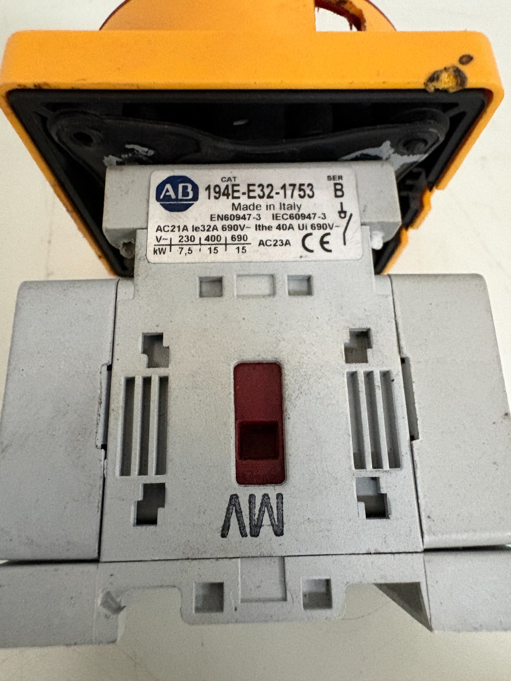 ALLEN BRADLEY DISCONNECT SWITCH 194E-E32-1753 B2