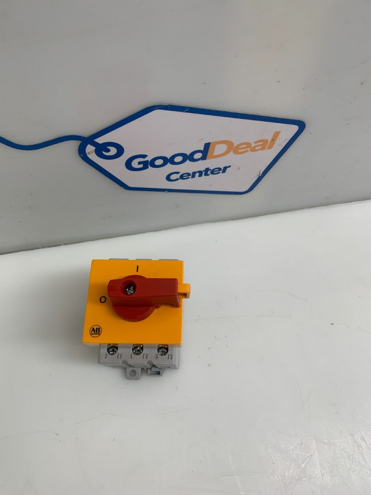 ALLEN BRADLEY  3 Pole Isolator Switch    194E-A32-1753-R