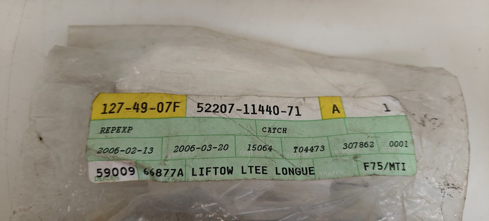 TOYOTA CATCH HOOD 52207-11440-711