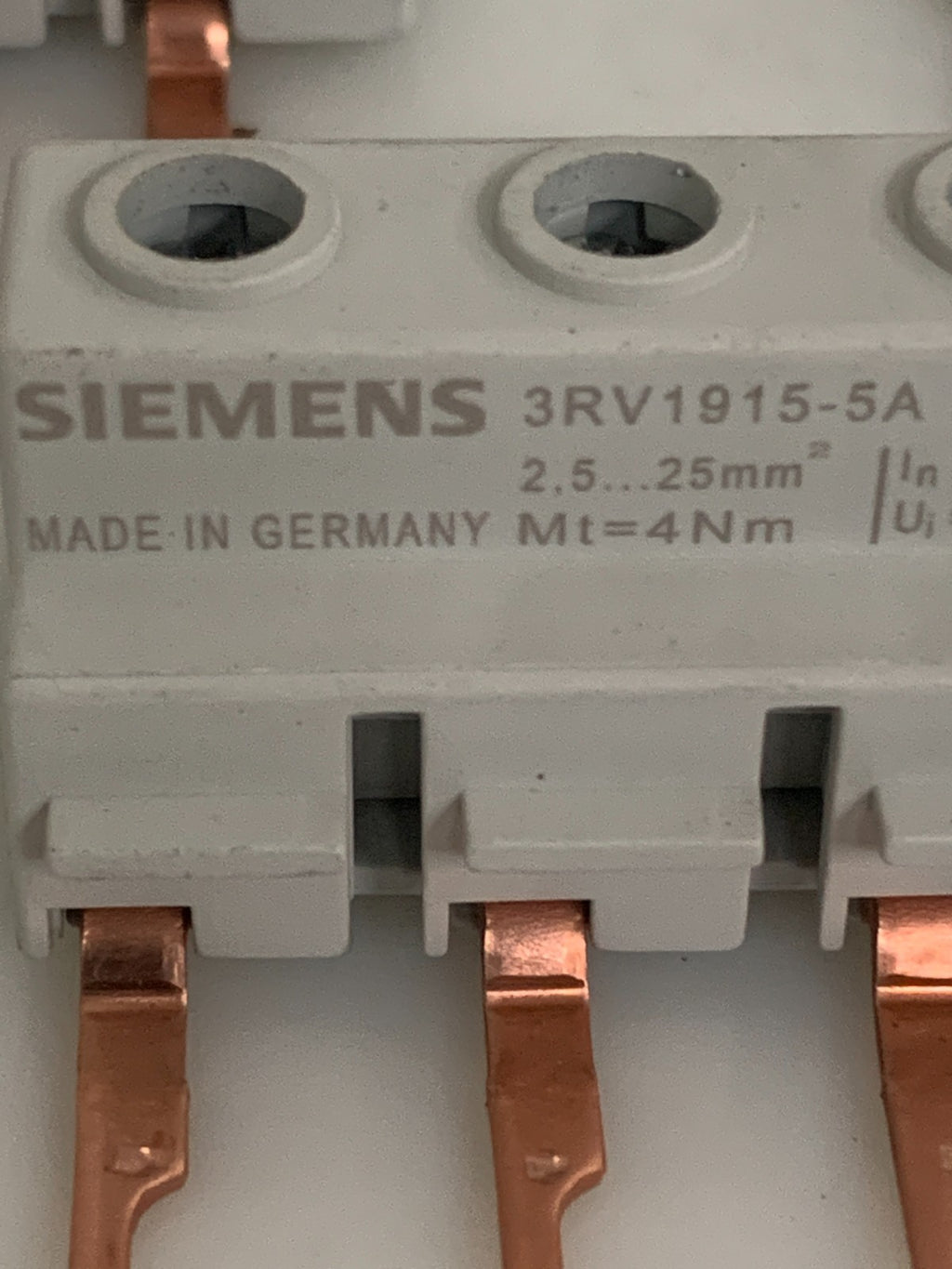 LOT OF 5 SIEMENS BUSBAR 3RV1915-5A2