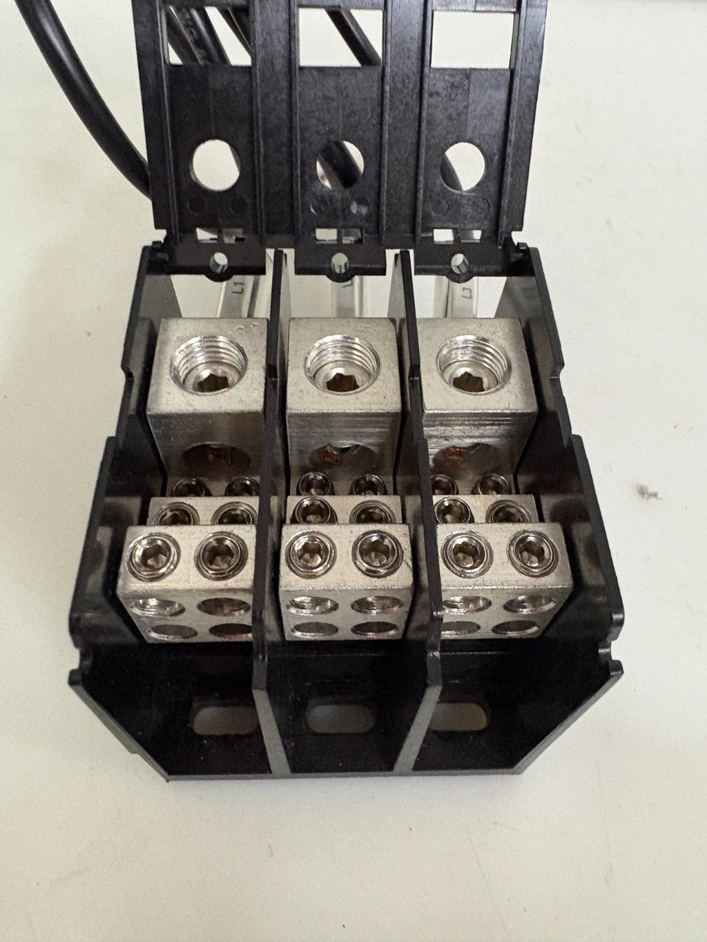 LITTLEFUSE POWER DISTRIBUTION BLOCK LD2580-3DIN
