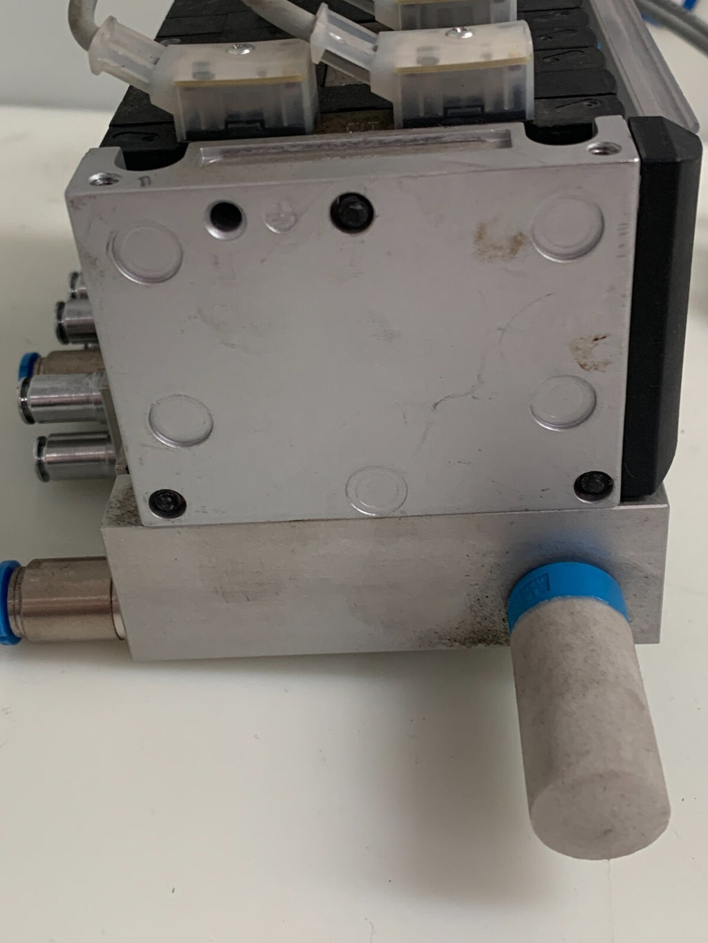FESTO MANIFOLD PNEMATIC BLOCK 241795 (see description for parts)3