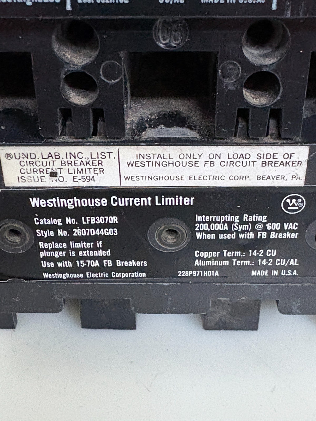 WESTINGHOUSE 15 AMP FB3015L CIRCUIT BREAKER W/CURRENT LIMITER LFB3070R