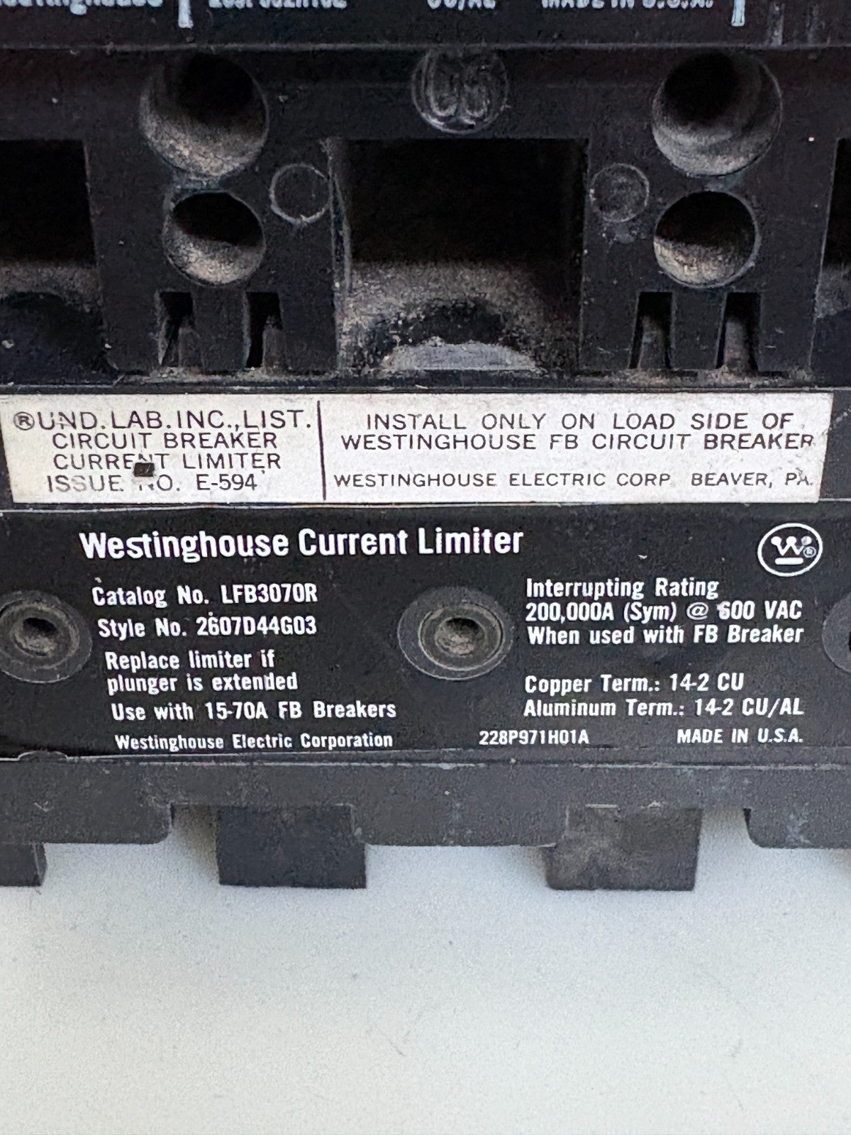 WESTINGHOUSE 15 AMP FB3015L CIRCUIT BREAKER W/CURRENT LIMITER LFB3070R