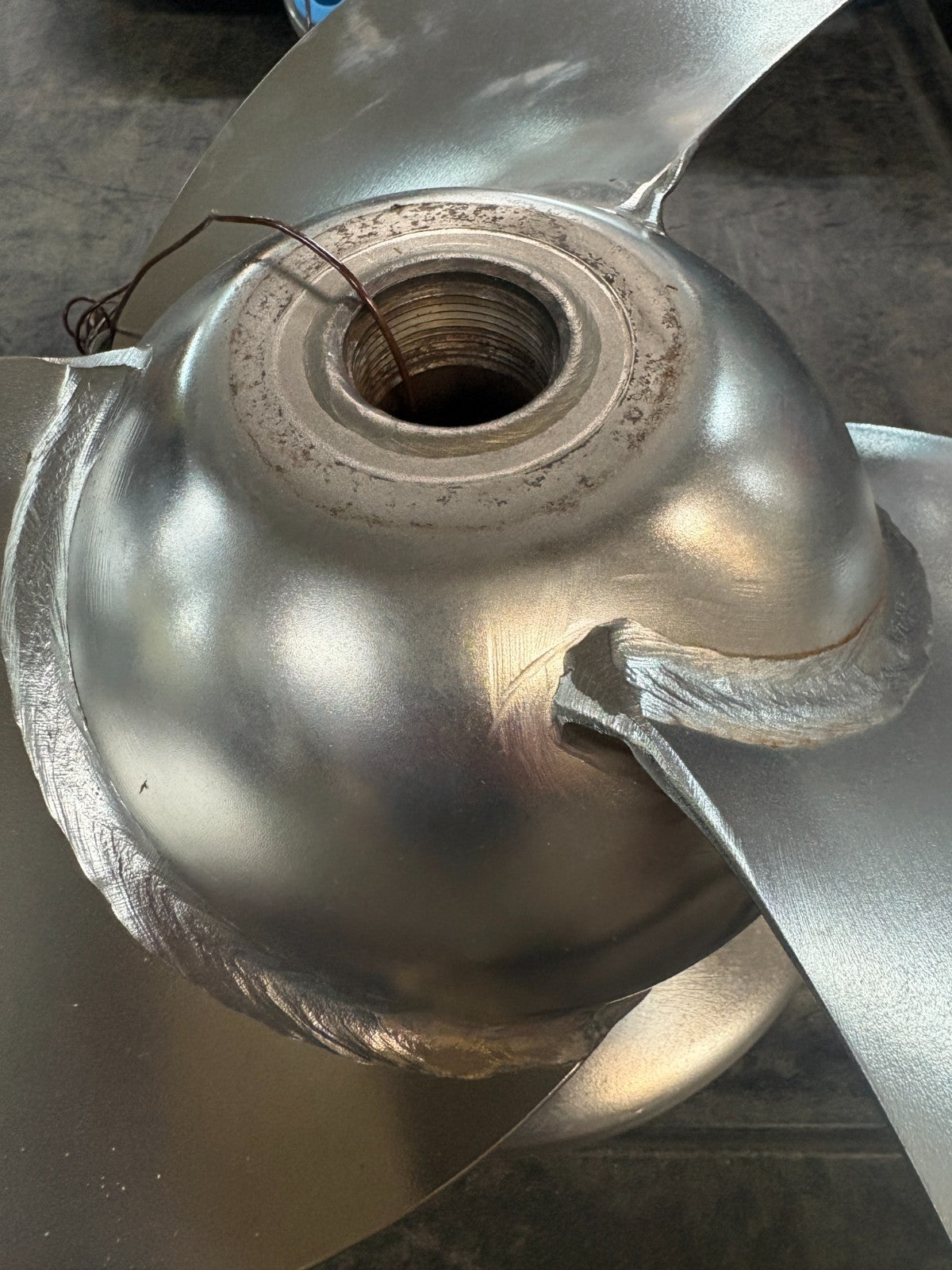 STAINLESS STEAL 3 BLADE H DUTY HELIX IMPELLER #724 1707 24" DIAM 1 1/2 BORE