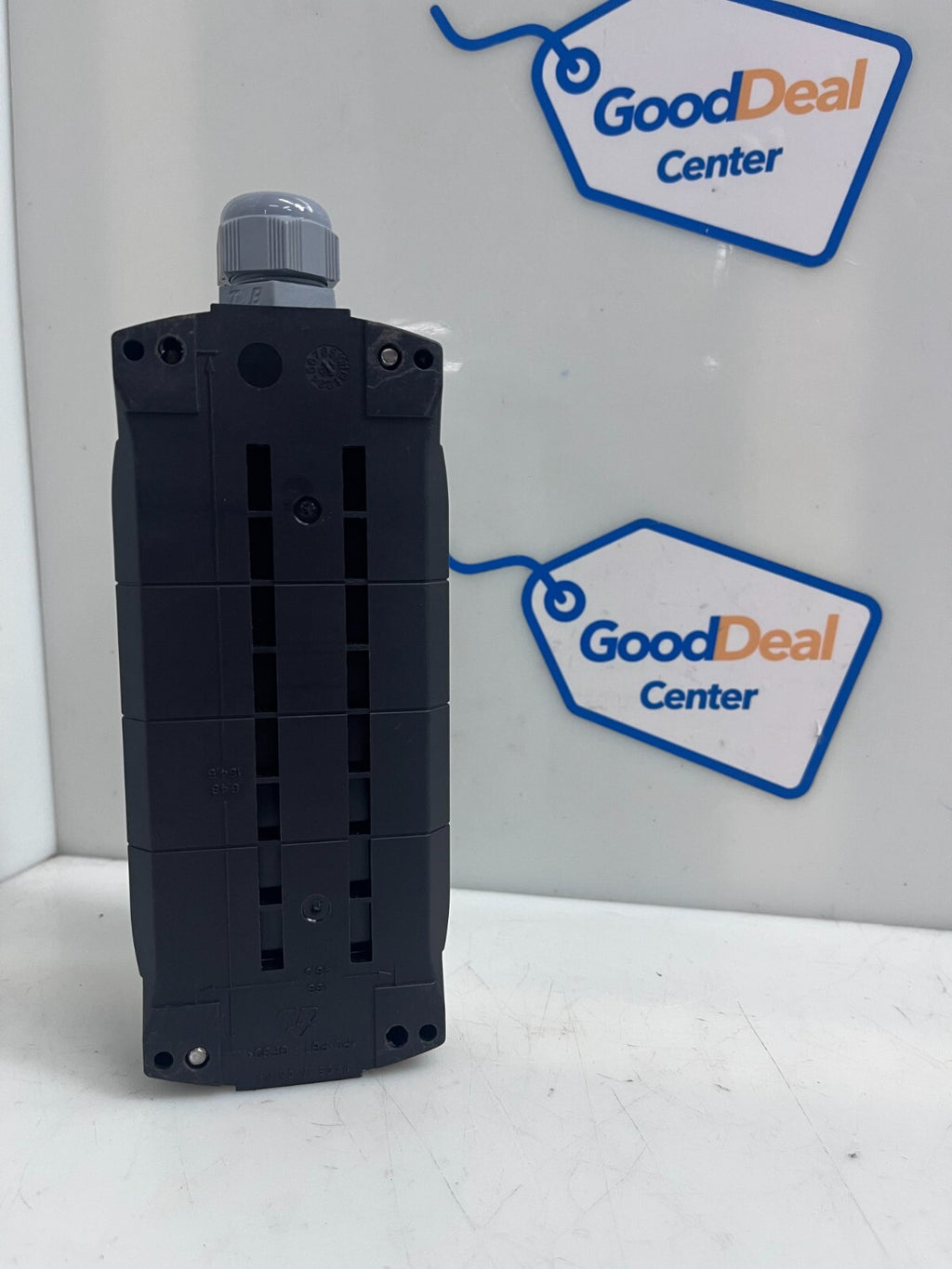 ALLEN-BRADLEY 800F-4PP  4 Holes Plastic Enclosure w/4 buttons