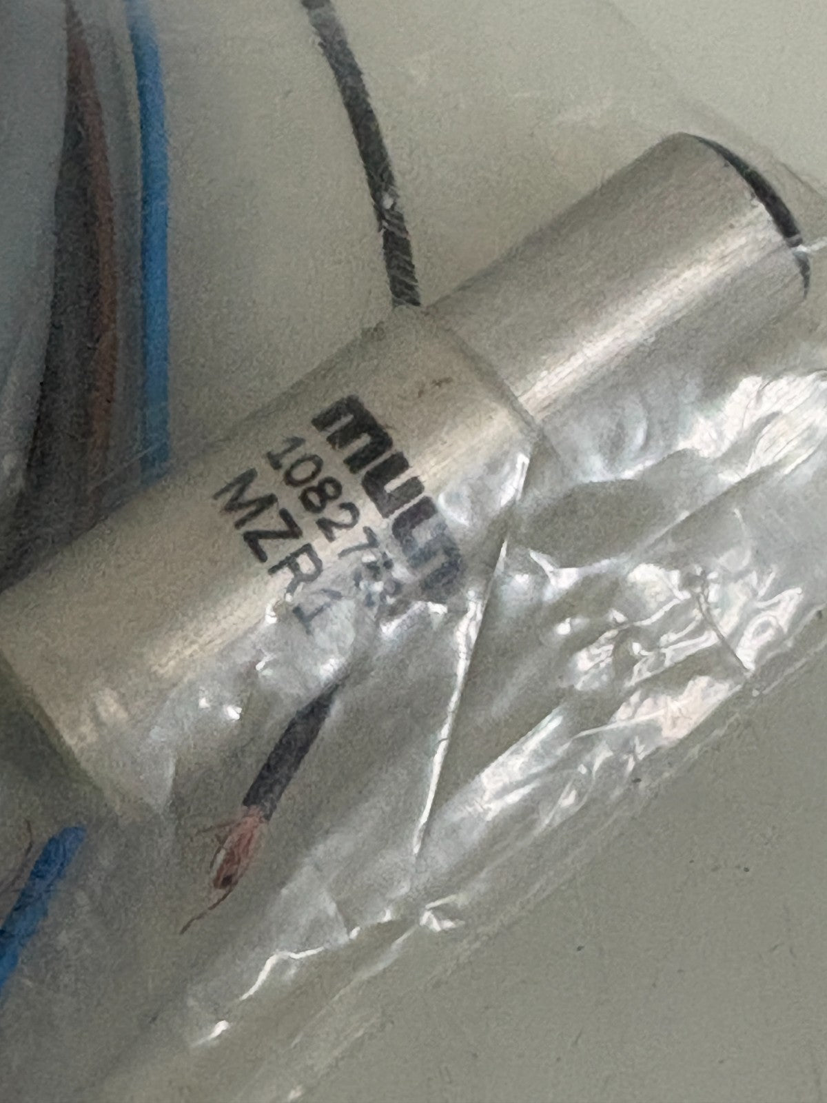 MULTIVAC CYLINDER 24V 0.2A SWITCH 108275332