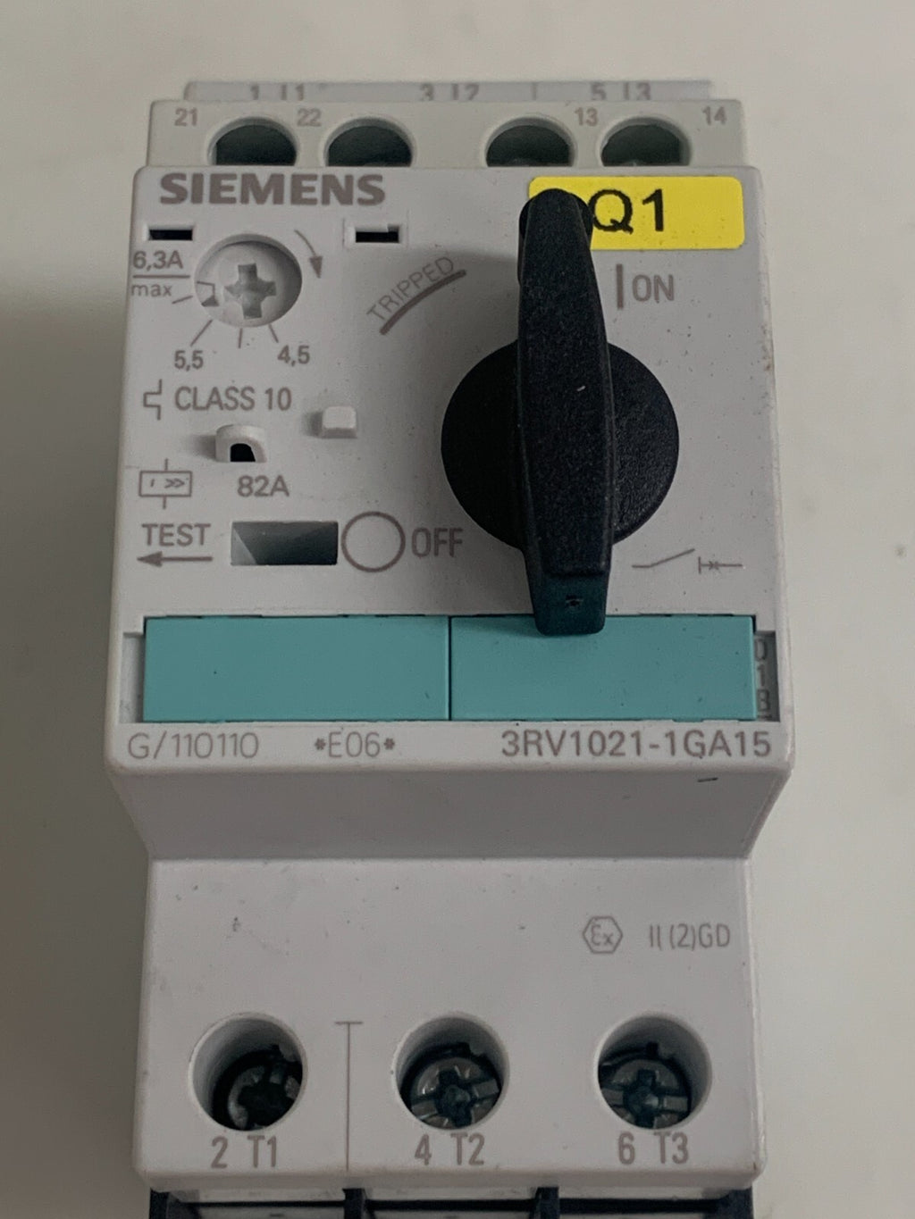 SIEMENS SIRIUS G/110110 3RV1021-1GA15 CIRCUIT BREAKER 3 POLE 6.3A 400V