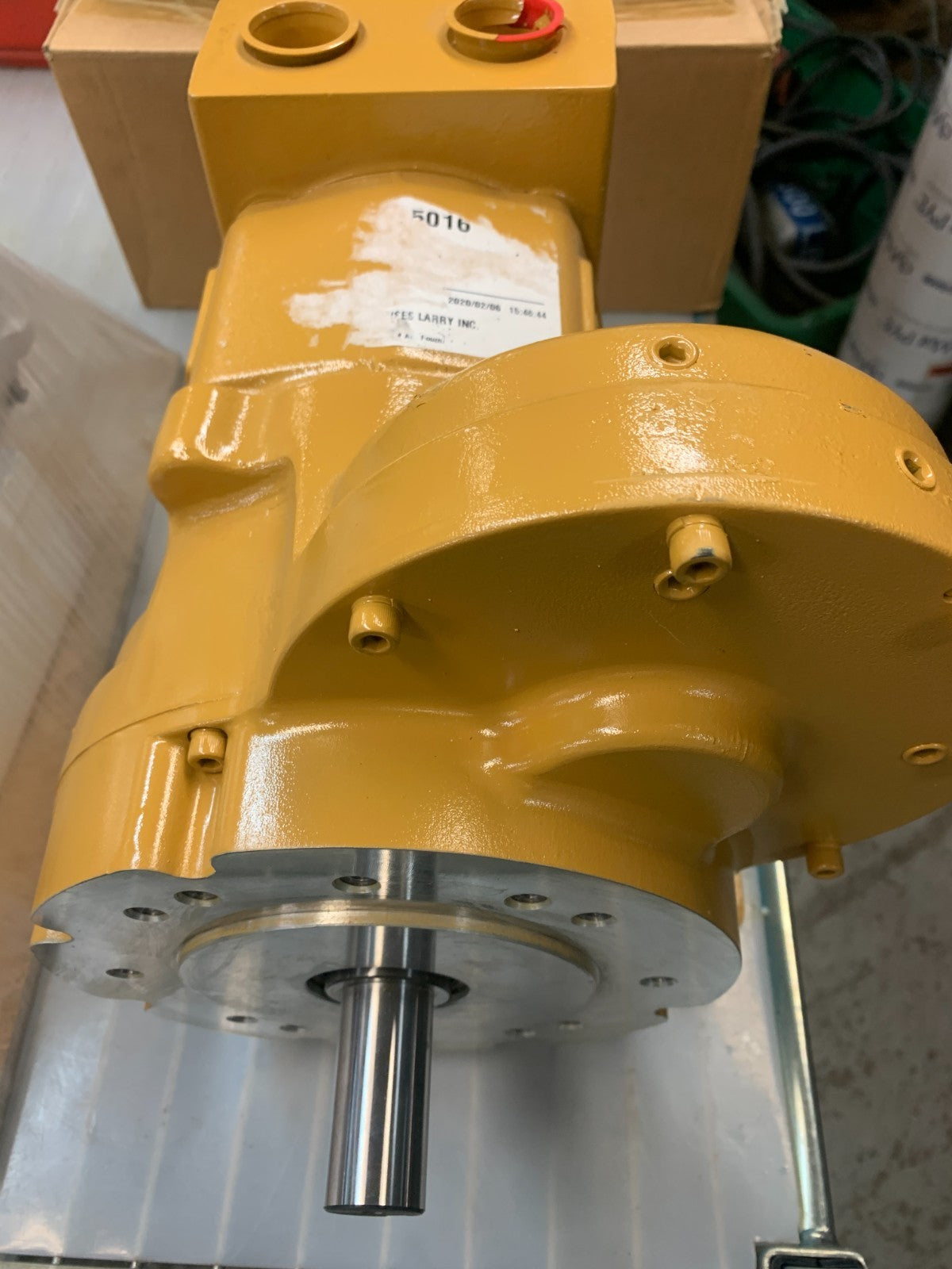 INGERSOLL RAND REVERSIBLE MULTI VANE AIR MOTOR 8.15 HP 92RA014  682 RPM0
