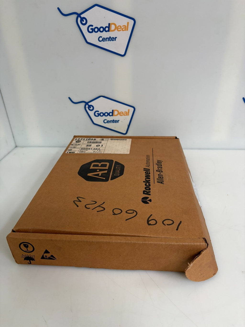 ALLEN BRADLEY ISOLATED INPUT MODULE 1771ID16 A0