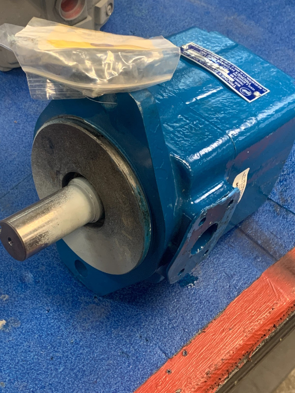 VICKERS HYDRAULIC VANE PUMP 35 V 38 A -1C-12