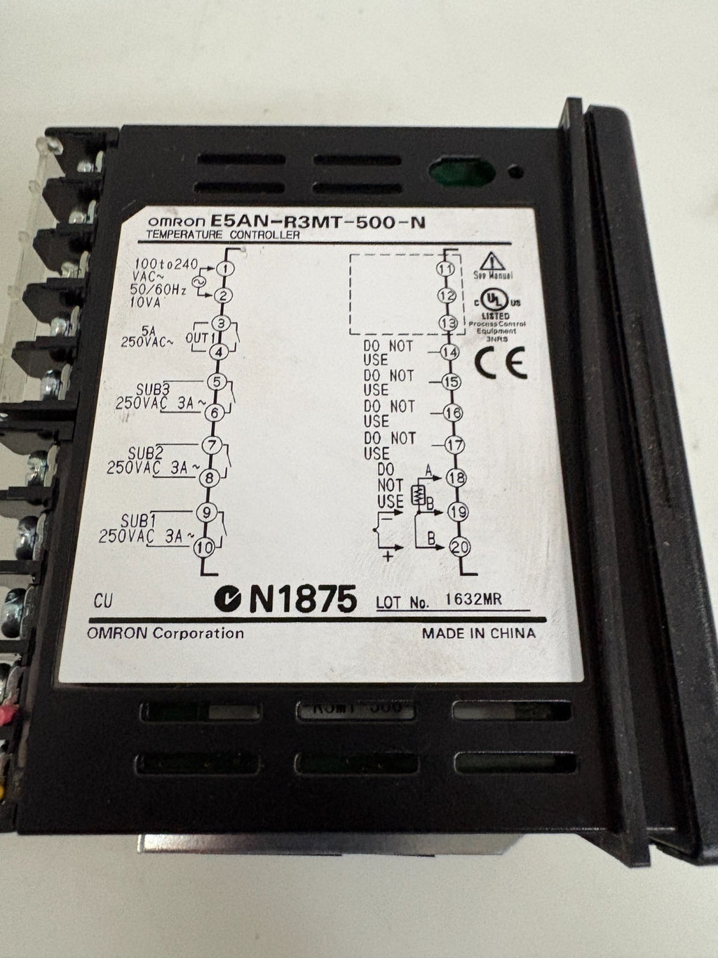 OMRON DIGITAL CONTROLLER E5AN-R3MT-500-N