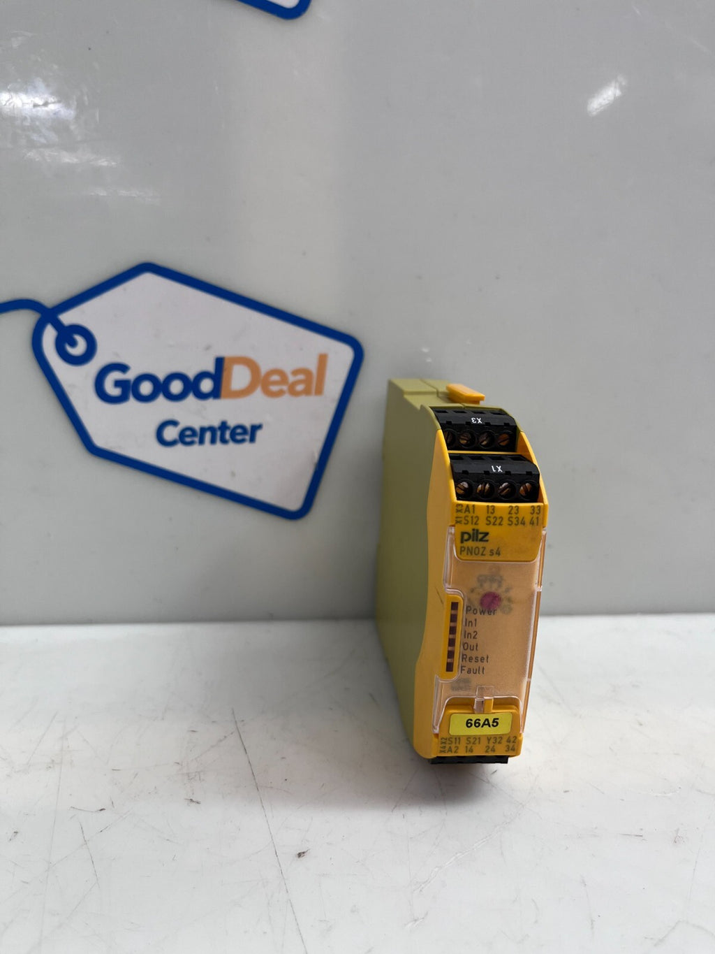 PILZ 750104 PNOZ s4 24VDC 3n/o 1n/c  Safety Relay