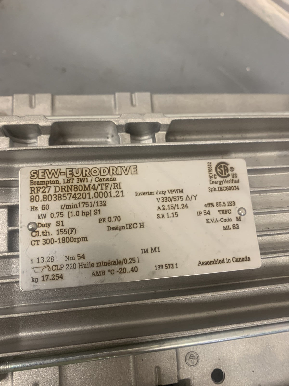 SEW EURODRIVE INVERTER DUTY MOTOR RF27 DRN80M4/TF/RI w/ RF27/A GEAR BOX1