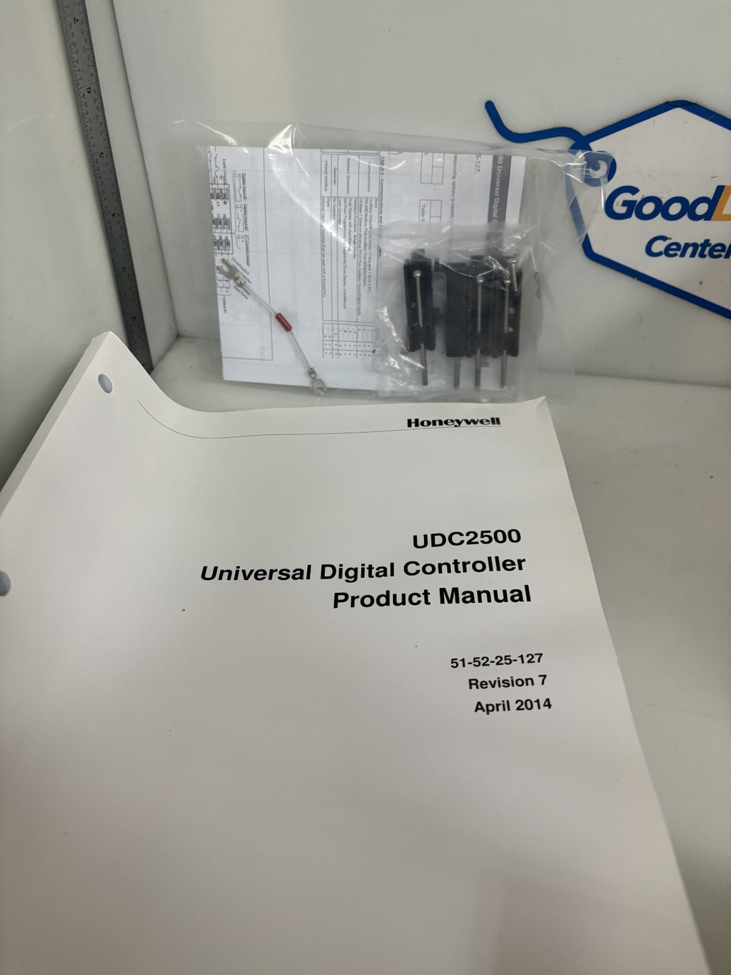 HONEYWELL UDC2500 TEMPERATURE CONTROLLER DC 2500-CT-OAOR-200-0000-E0-0