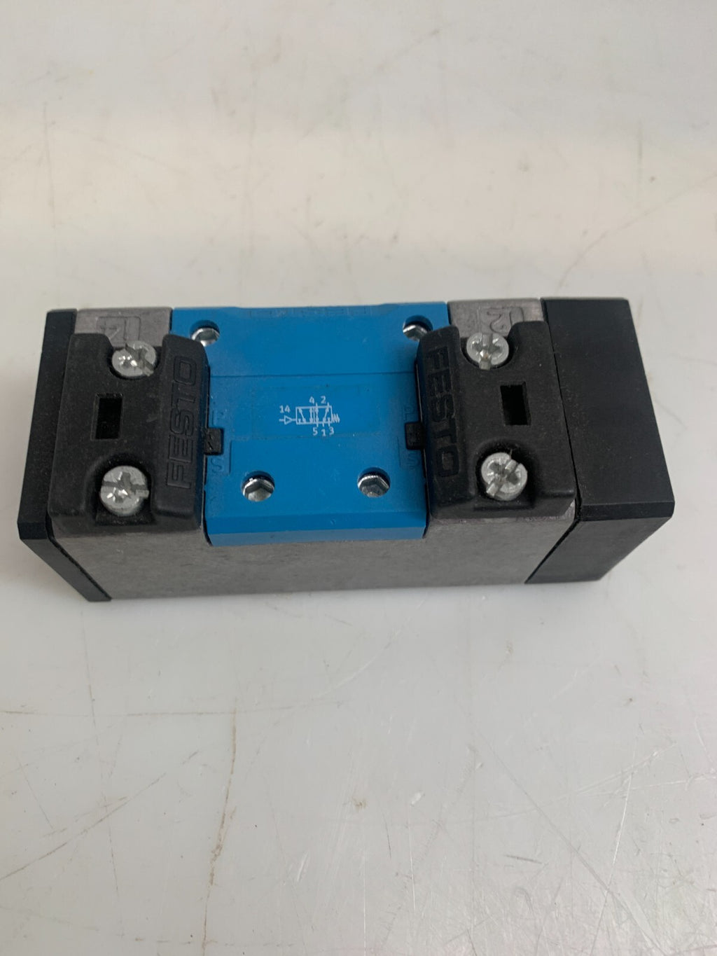 Festo VL-5/2-D-1-FR-C Pneumatic Valve VL5/2D1FRC3