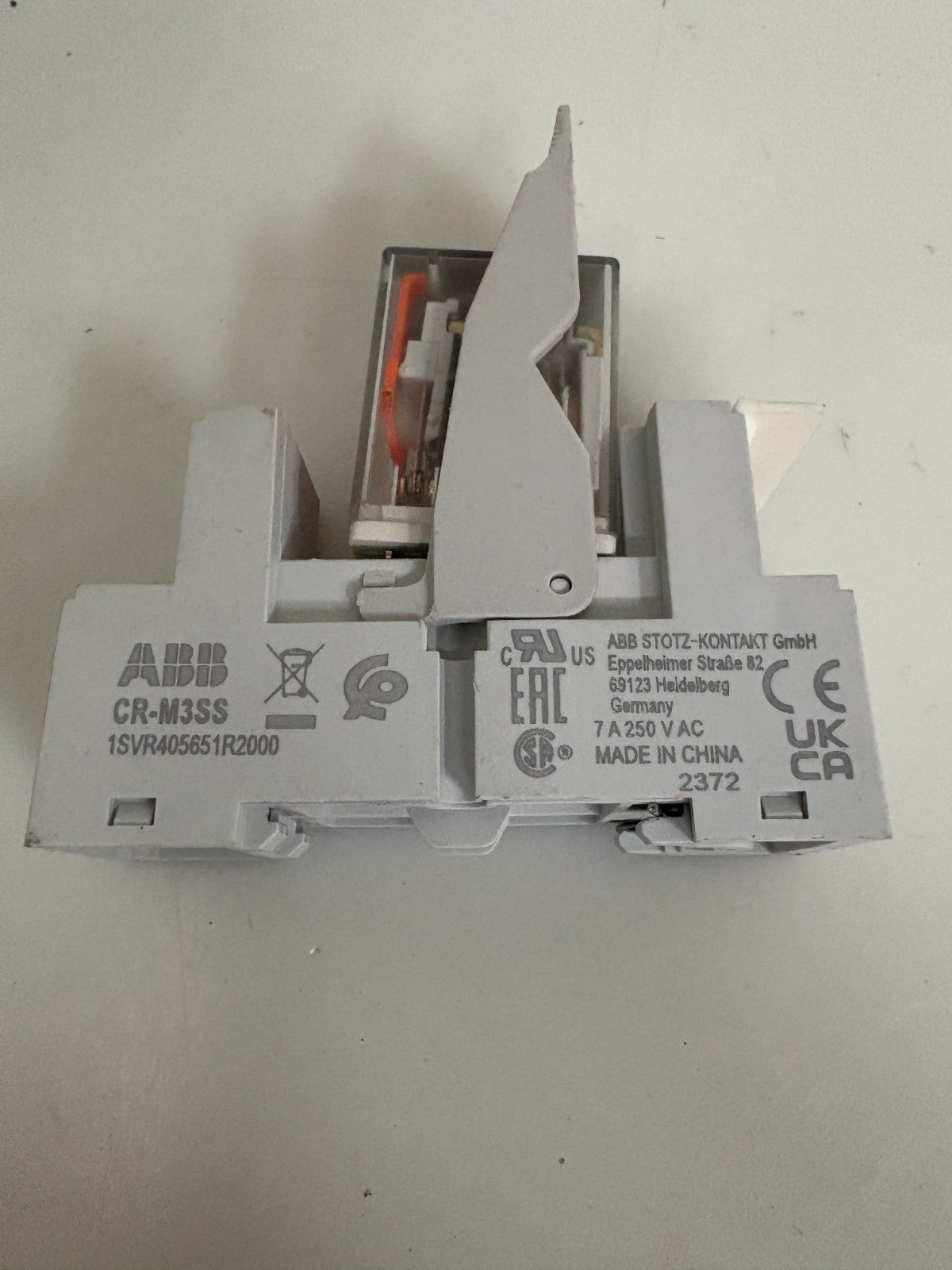 ABB RELAY MODULE CR-M024DC2L W/ABB CR-M3SS BASE AND CR-P/M 22 PROTECTIVE MODULE