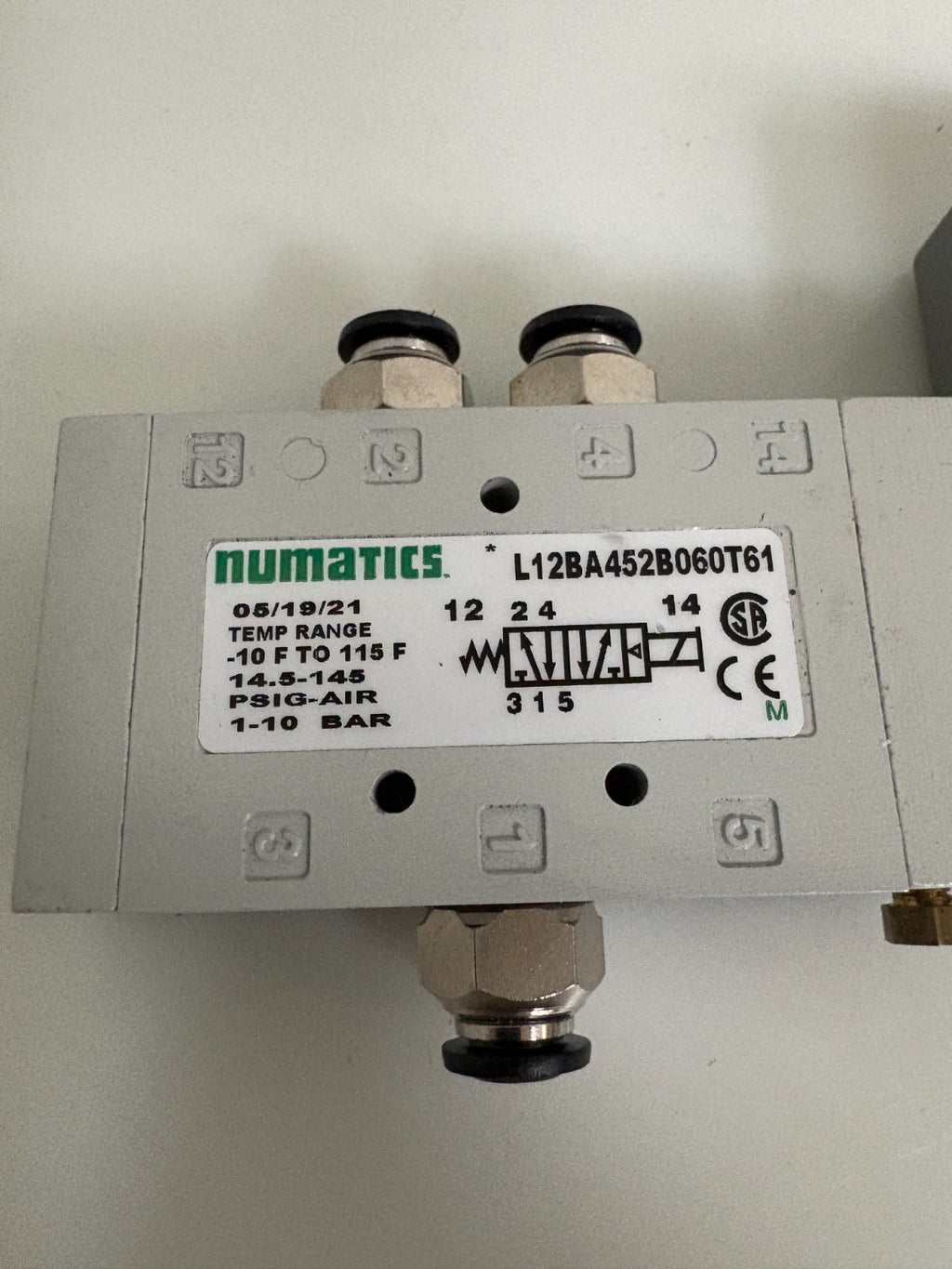 NUMATICS SOLENOID VALVE L12BA452B060T61