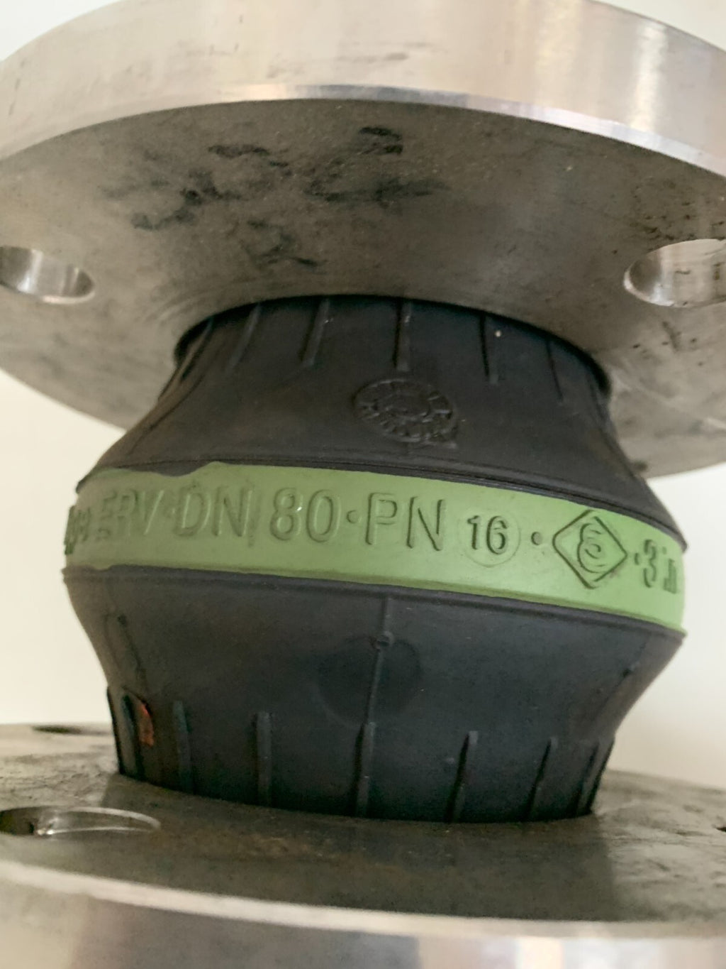 ELAFLEX RUBBER EXPANSION JOINT 3" W/FLANGE ERV-DN 80-PN 16