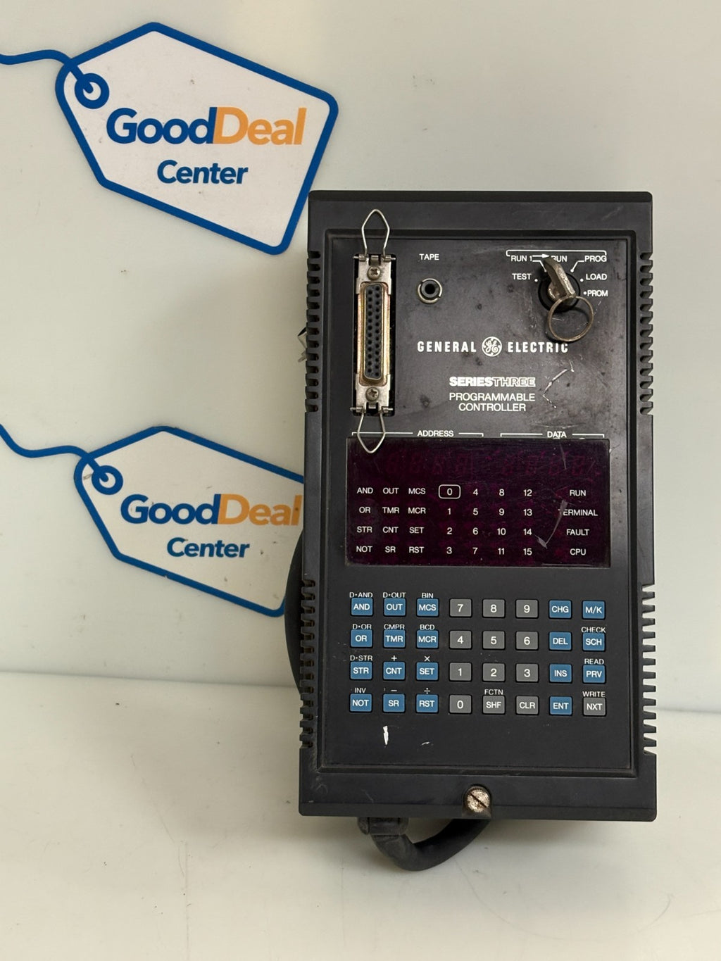 GENERAL ELECTRIC SERIES THREE PROGRAMMABLE CONTROLLER CPU IC630CPU301A W/KEY0