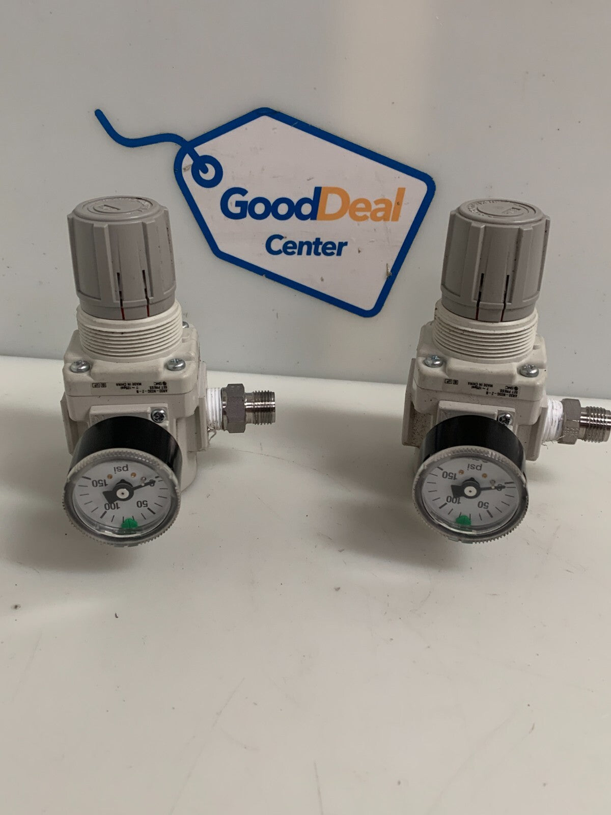 LOT OF 4 SMC REGULATOR W/GAUGE ARSO-N03G-Z-B, 7-125psi