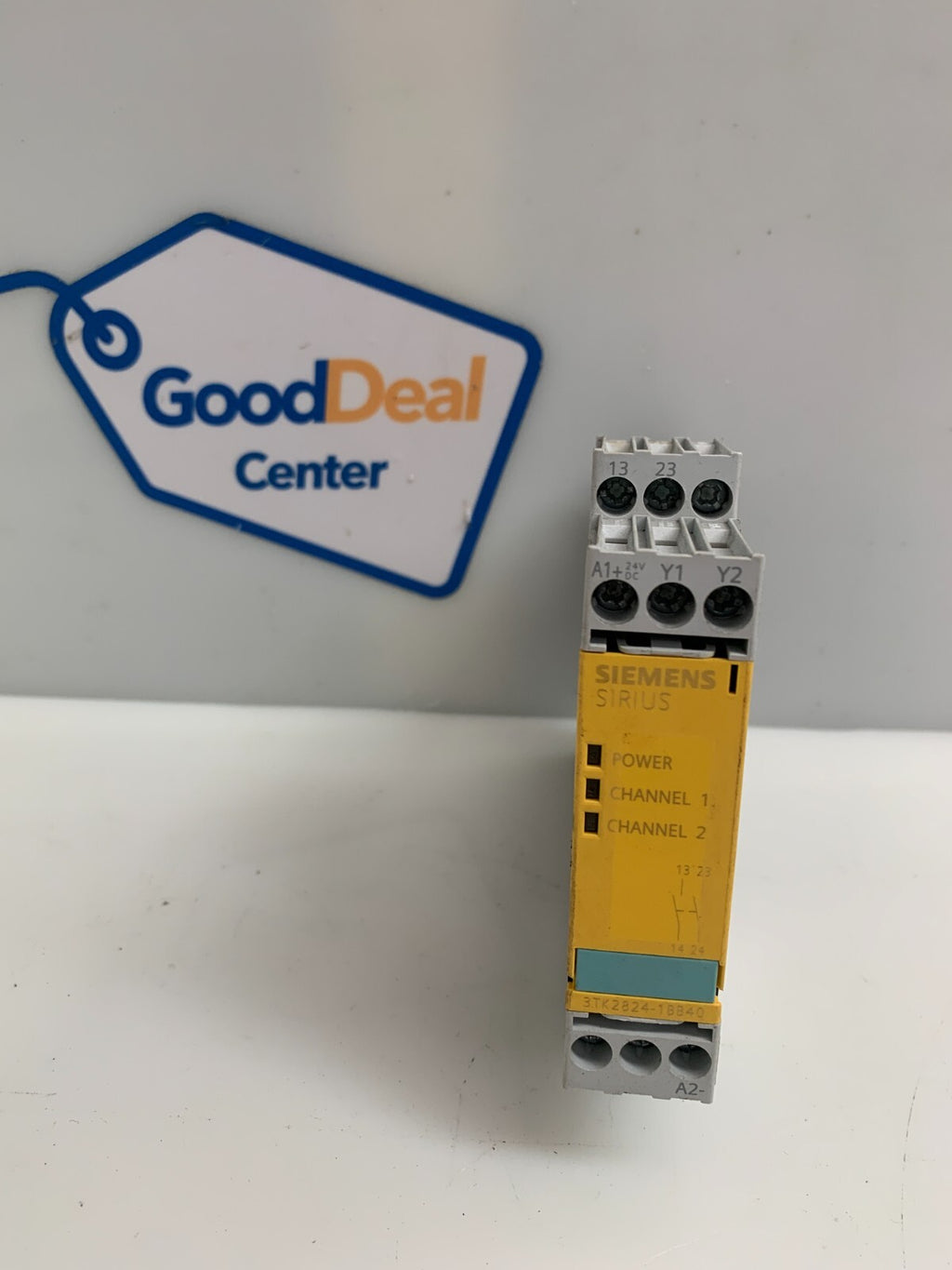 SIEMENS 3TK2824-1BB40 Safety Relay0