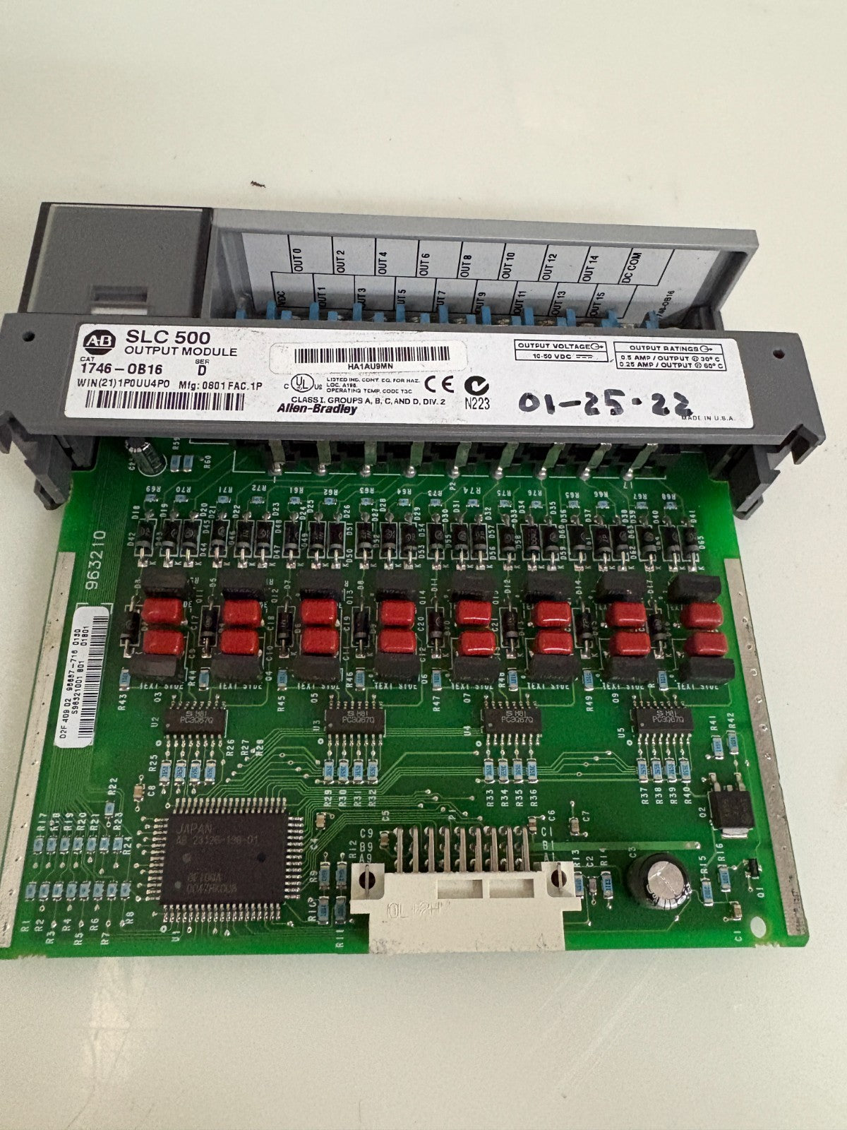 ALLEN BRADLEY OUTPUT MODULE 1746-0B16 SER D