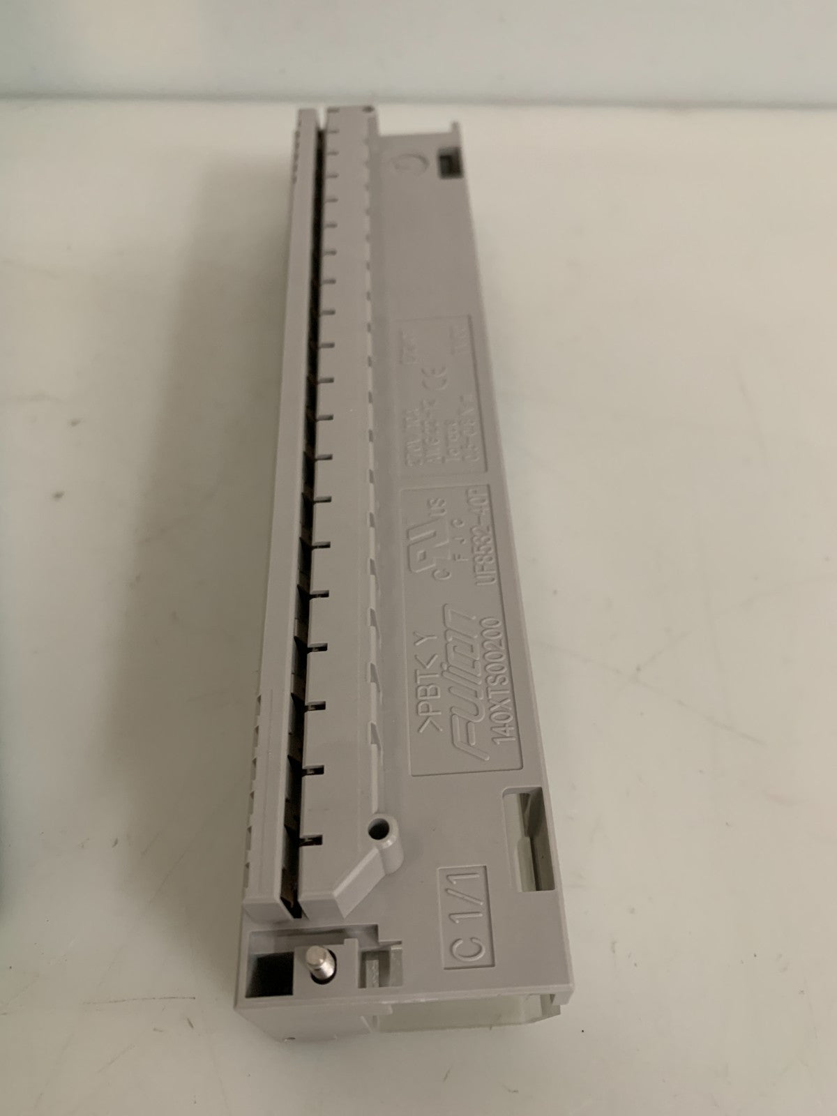 SCHNEIDER ELECTRIC MODICOM 140 XTS00200