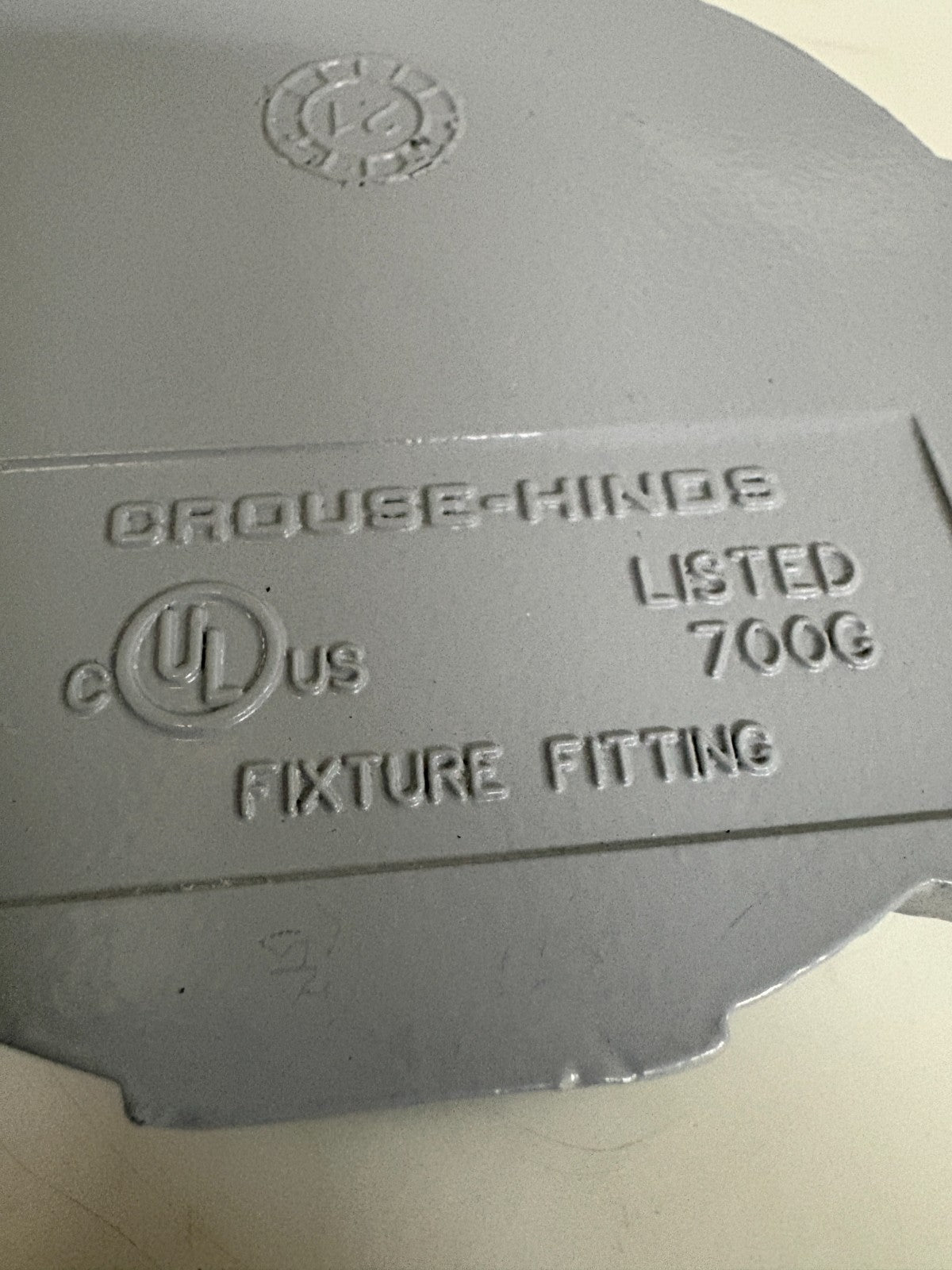EATON CROUSE HINDS JUNCTION BOX W/4 HUBS 3 PLUGS #VXF102