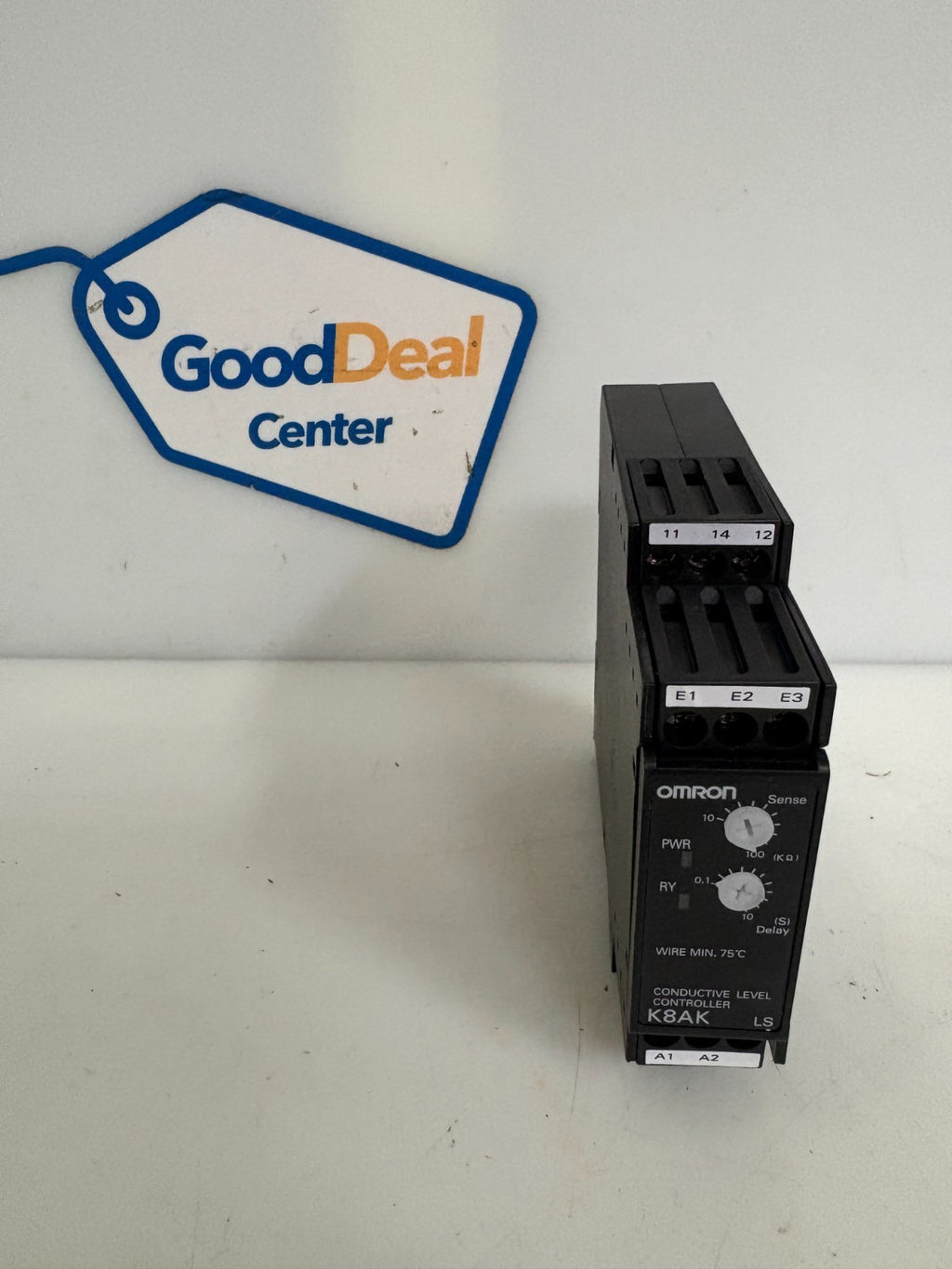 OMRON CONDUCTIVE LEVEL CONTROLLER K8AK-LS1 100-240VAC