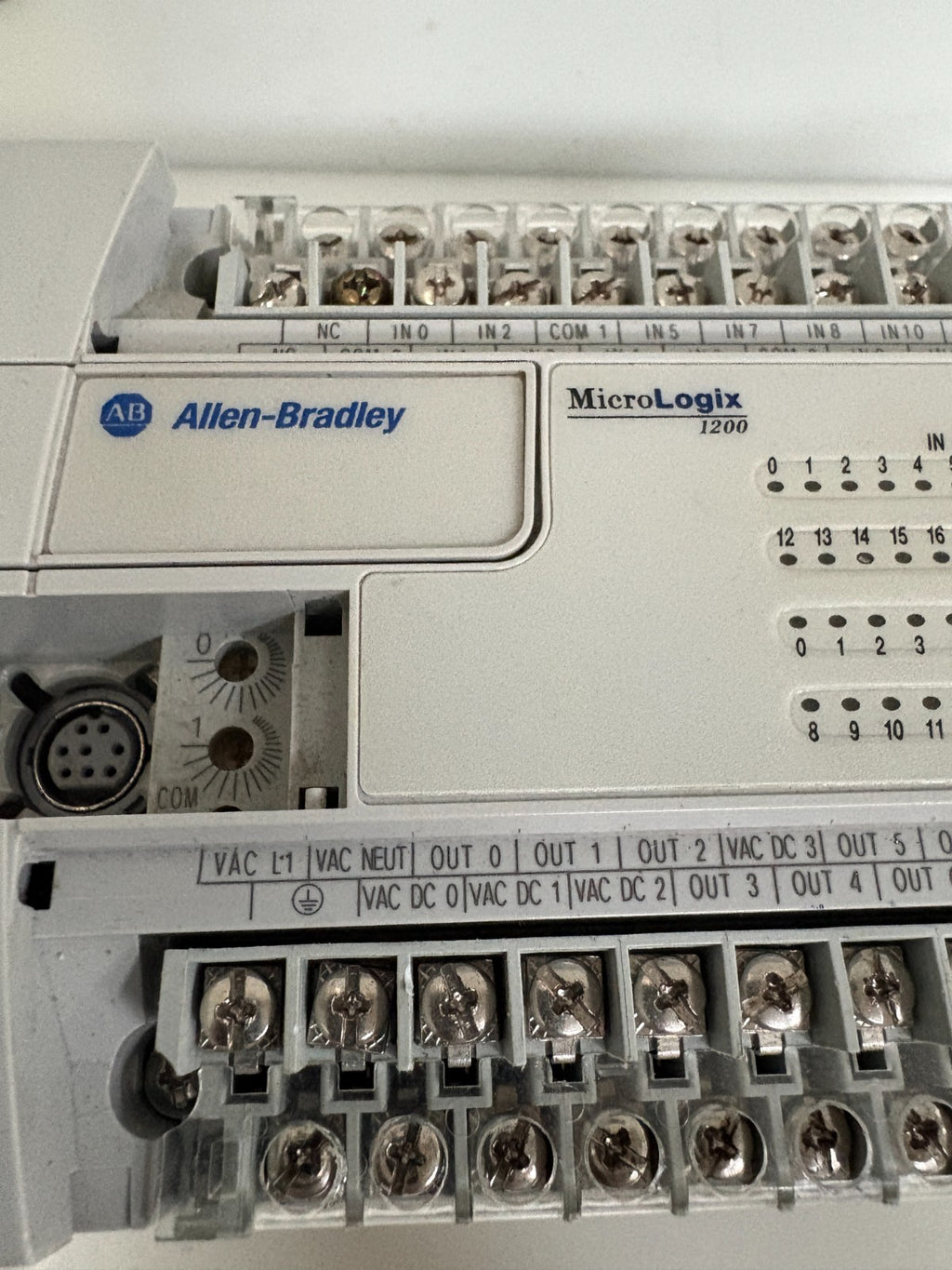 ALLEN BRADLEY MICRO LOGIX 1200 POWER CONTROLLER 1762-L40AWA SER C REV H