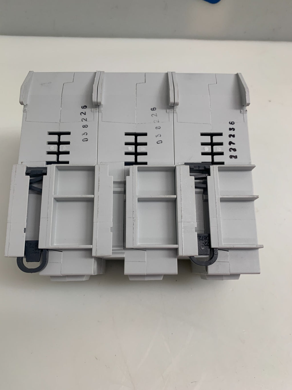 ALLEN BRADLEY  3 Pole Fuse Holder for Class J Fuses    1492-FB3J60