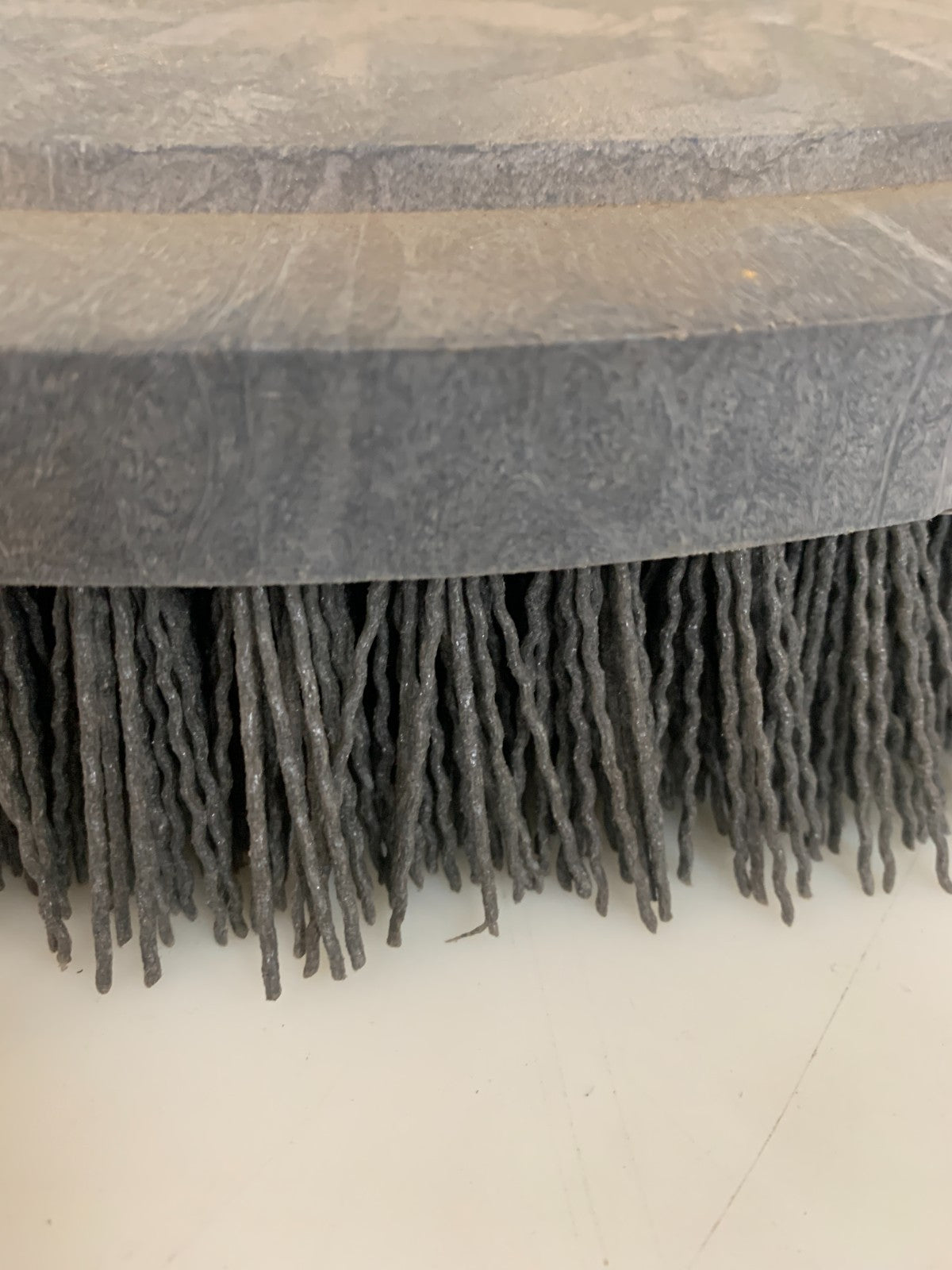 TENNANT HIDUTY SCRUB BRUSH 3 LUG 20" 10168102