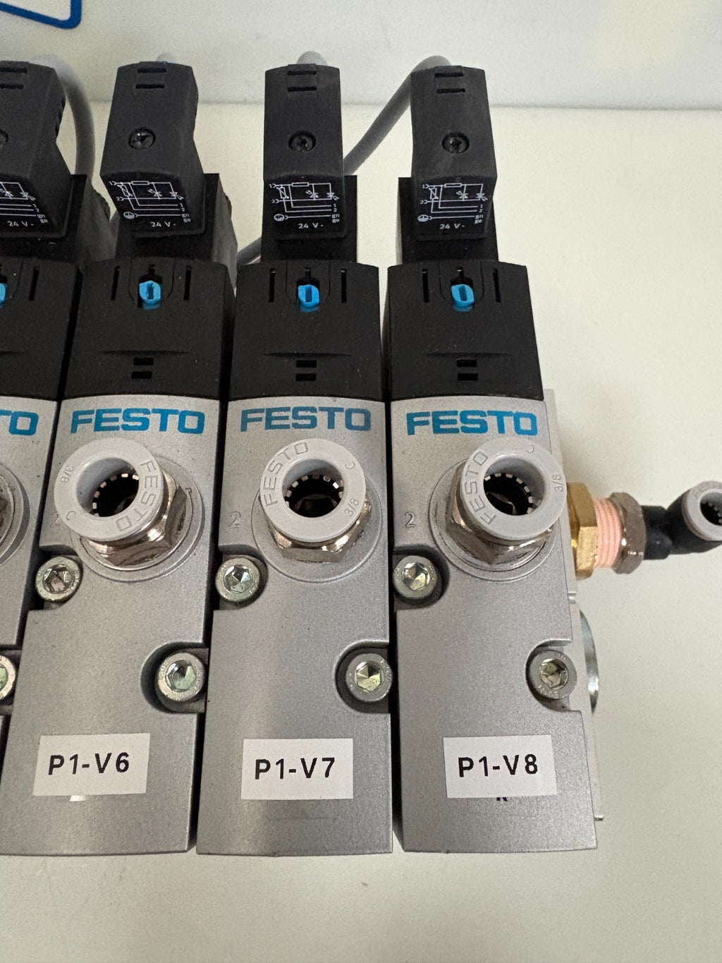 FESTO MANIFOLD BLOCK 8026401 VABM-B10-30E-G34-8-P3 W/8XSOLENOID 8030811