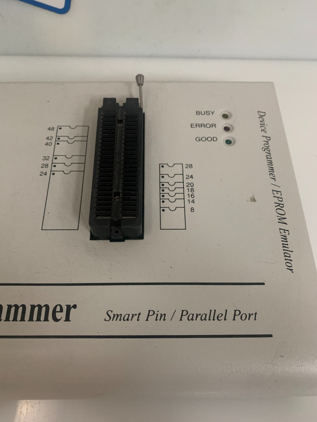 LOGICAL DEVICES CHIPMASTER 6000INTELLIGENT UNIVERSAL PROGRAMMER