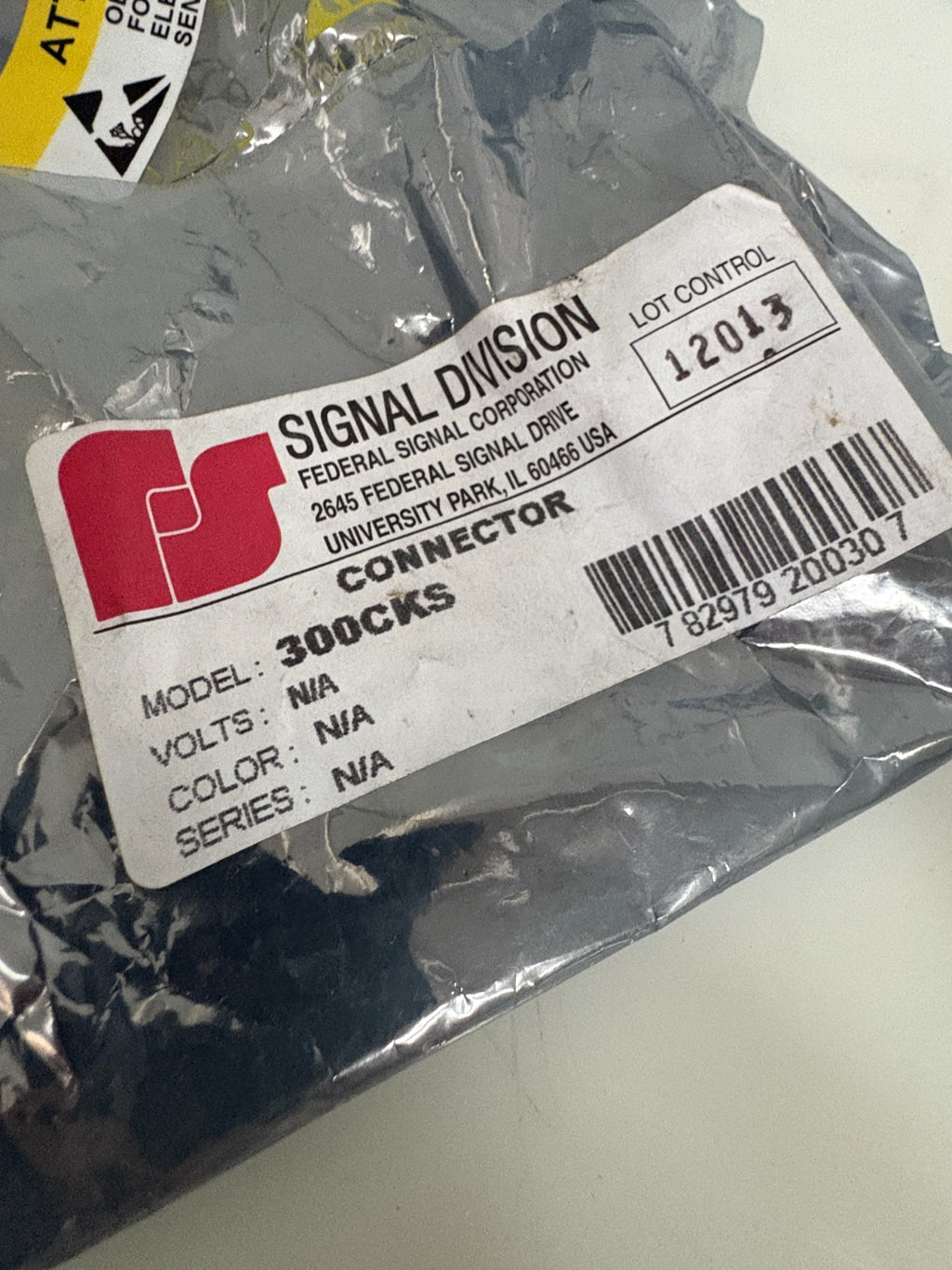 FEDERAL SIGNAL CORP. CONNECTOR 300 CKS3