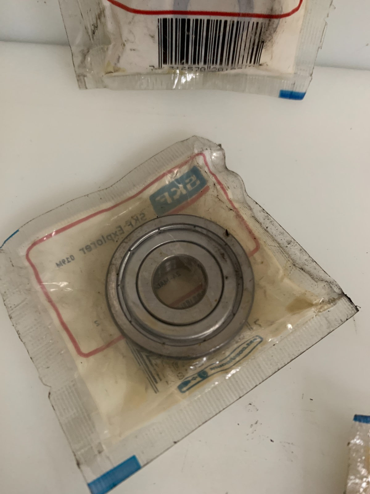 LOT OF 5  SKF EXPLORER BEARING #6200-2Z