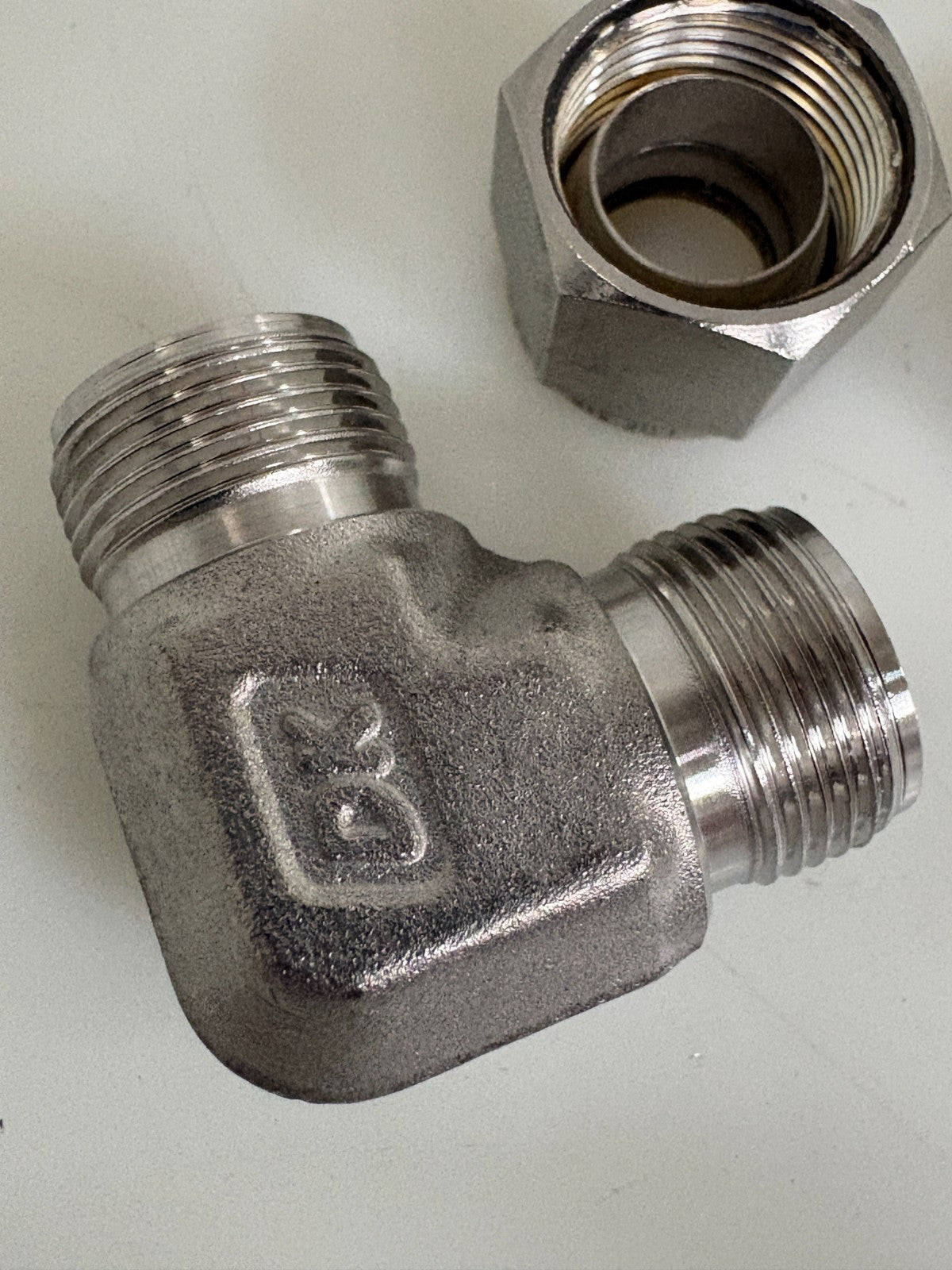 LOT OF 5 SWAGELOK S STEEL TUBE ELBOW 1/2" X 1/2" 316 Y2X