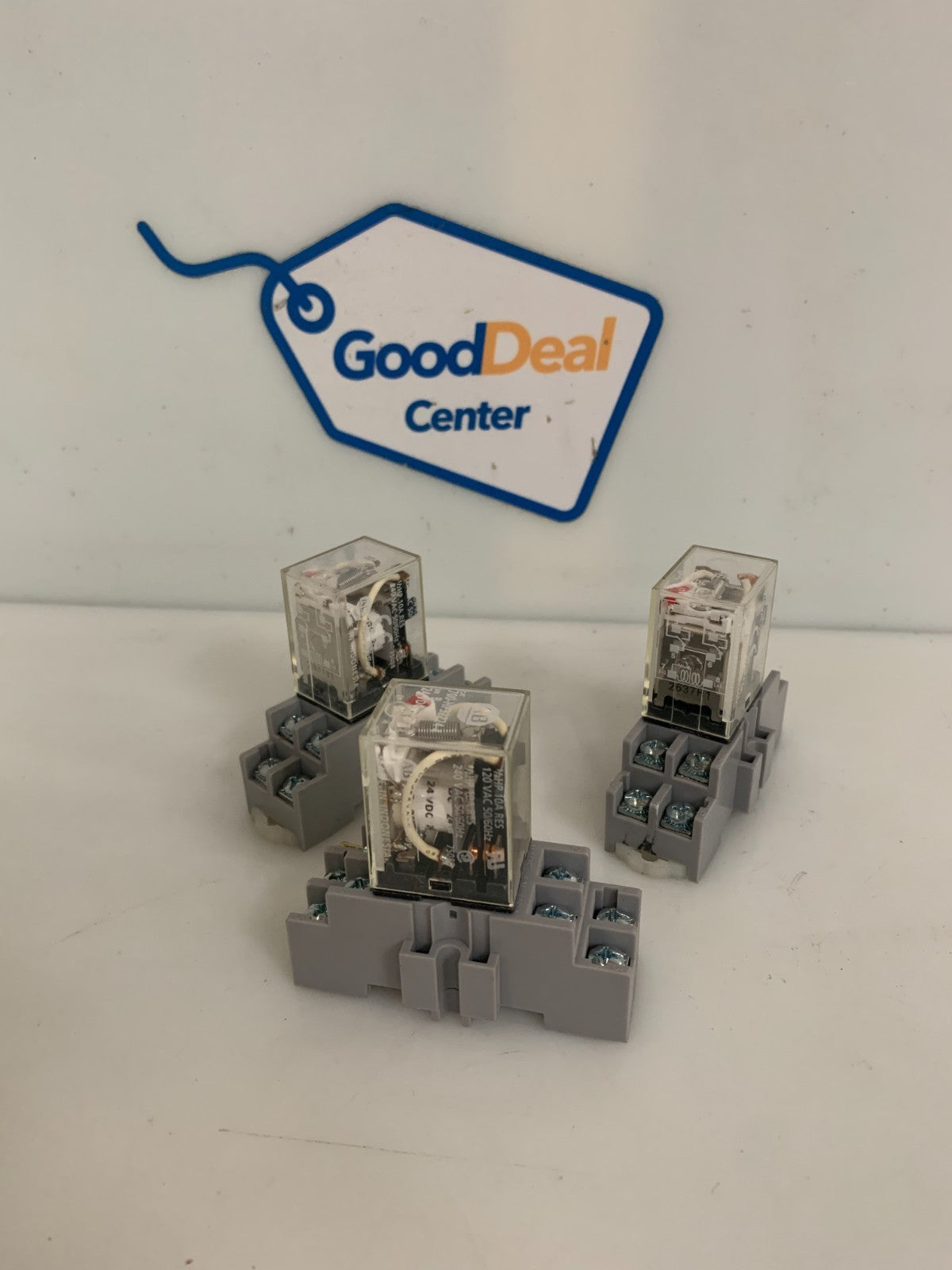 LOT OF 3 ALLEN BRADLEY RELAY 700-HF32Z24-4 W/BASE 700-HN116 SER B