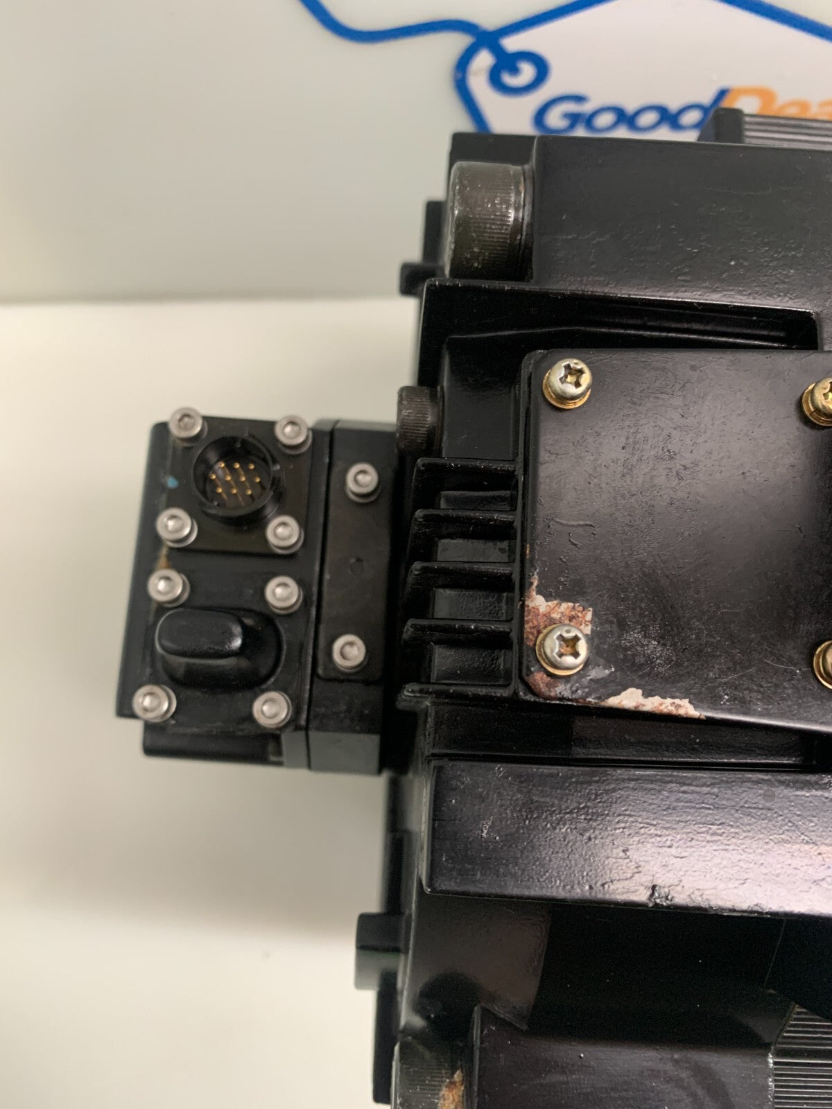 Yaskawa SGMRS-37A2A-YR11 Servo Motor w/ Encoder